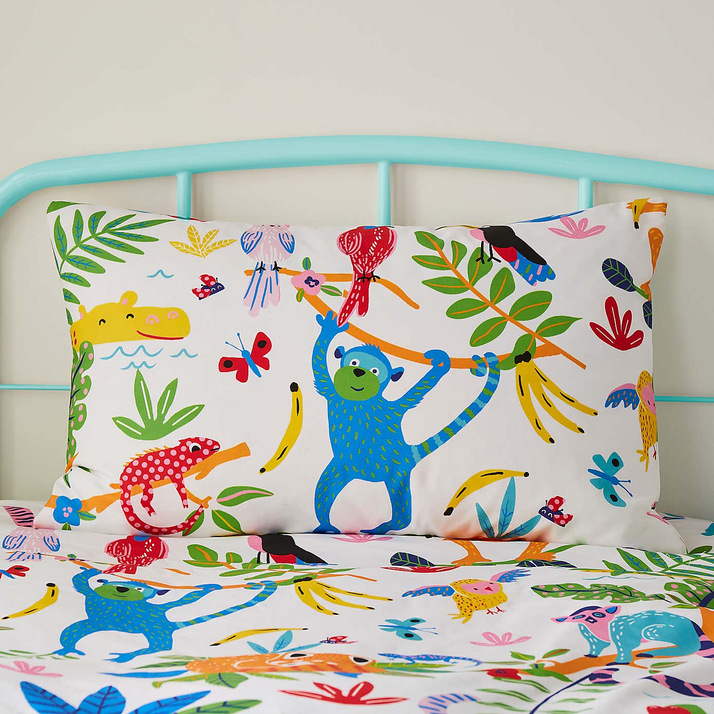 Bright Animals 100% Cotton Reversible Duvet Cover and Pillowcase Set