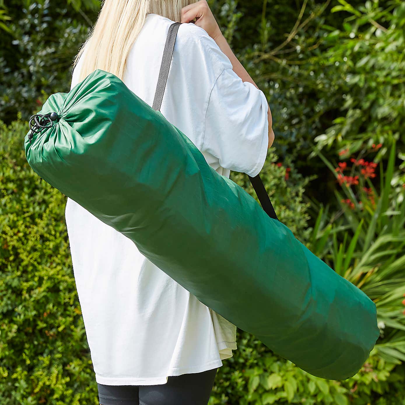 Padded Butterfly Chair, Black