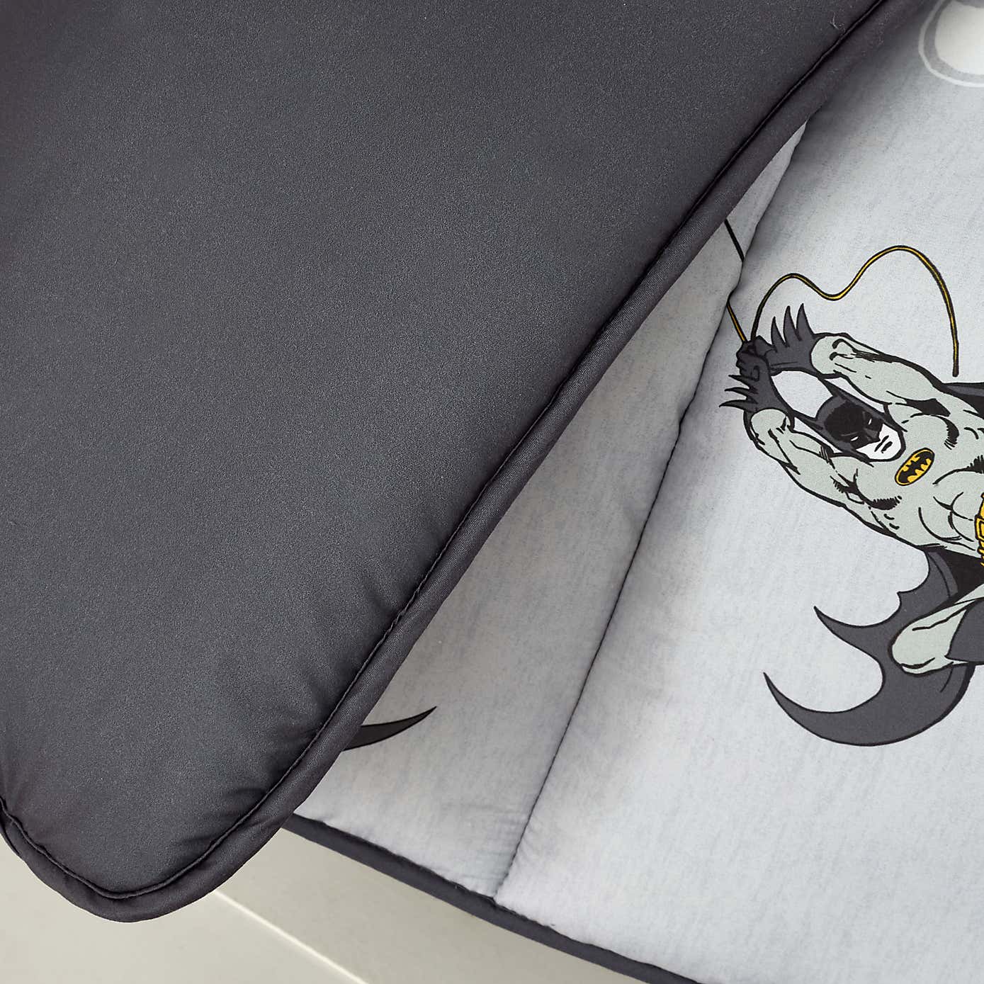 Batman 7.5 Tog Single Coverless Duvet and Pillowcase Set