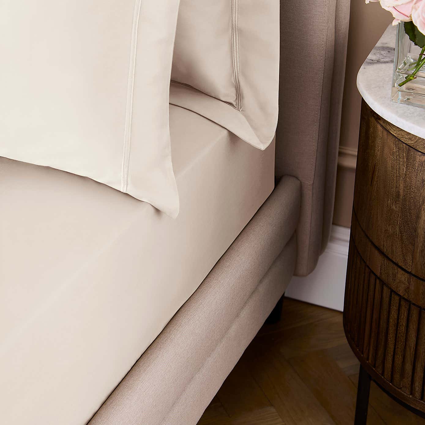 Dorma Cotton Sateen 800 Thread Count Fitted Sheet