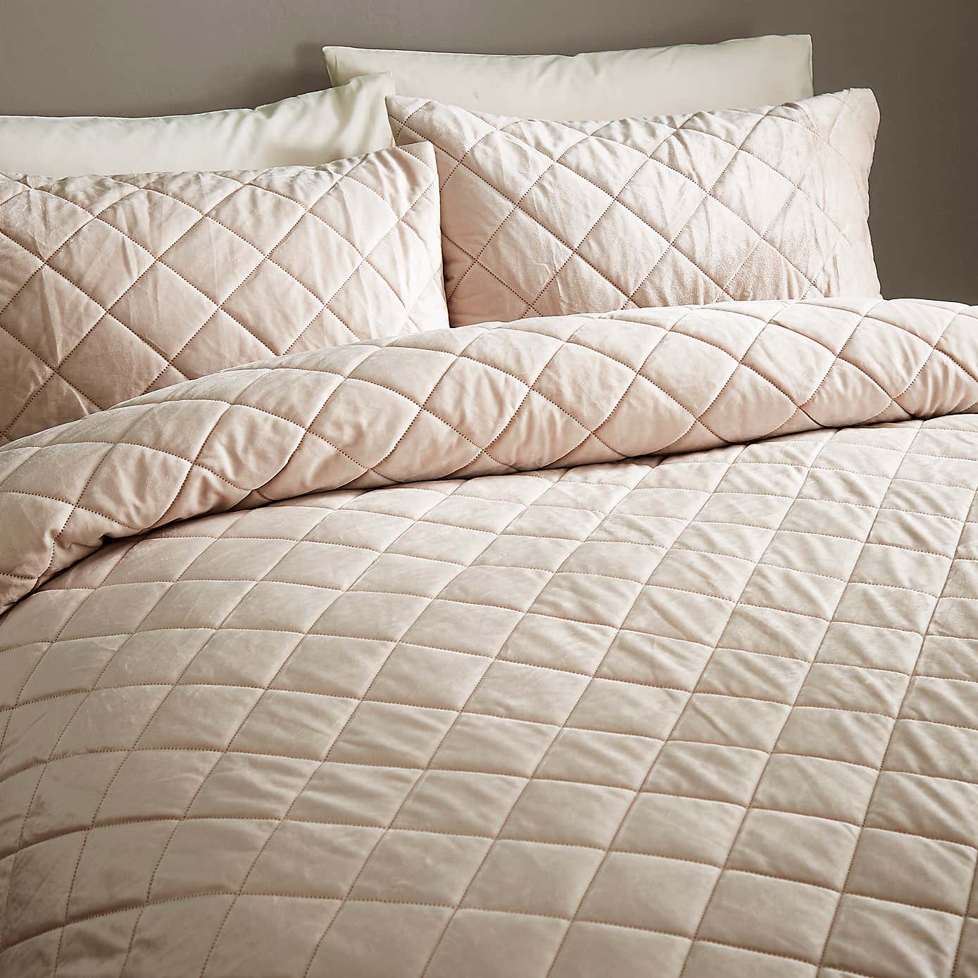 Castleton Duvet Cover and Pillowcase Set