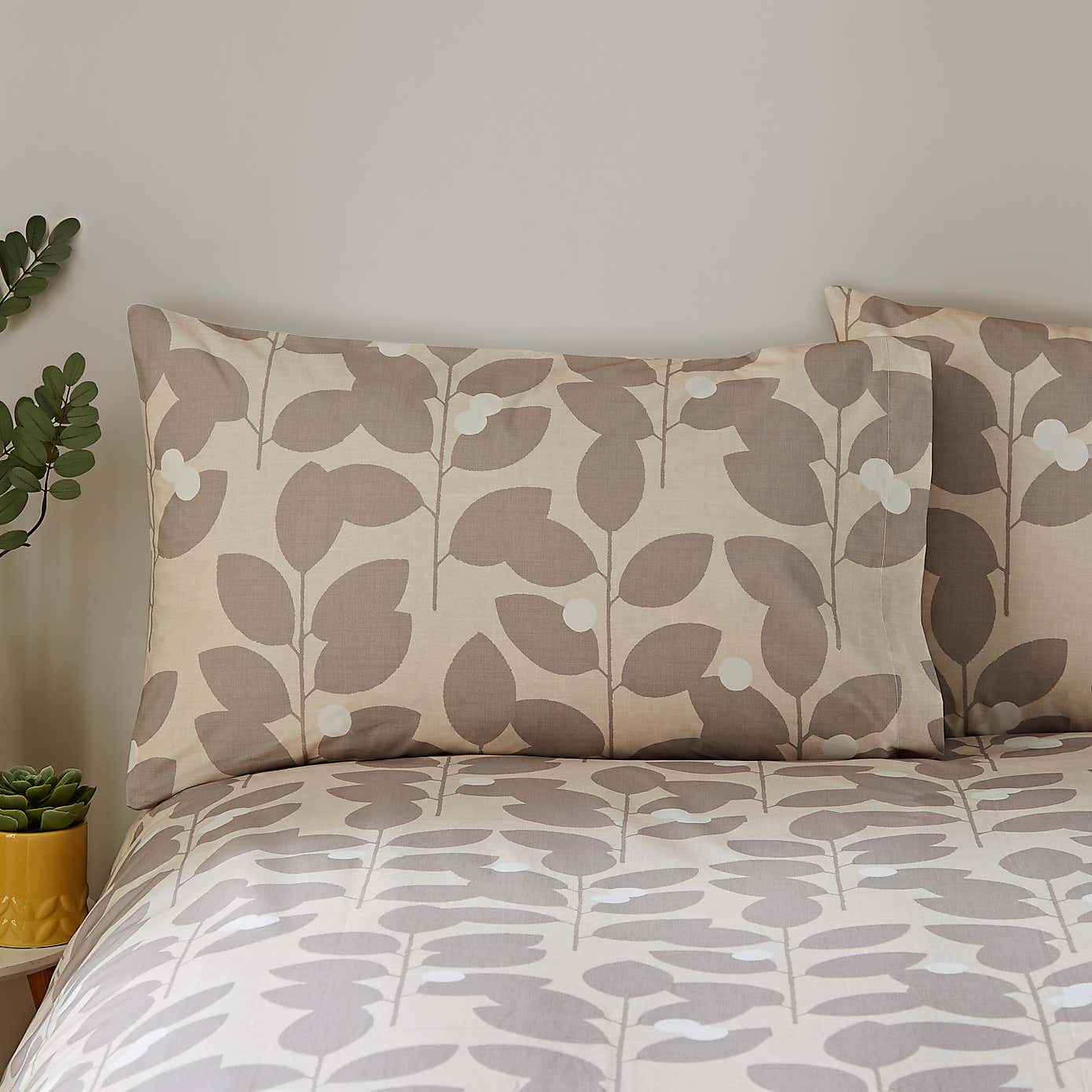 Elements Modern Leaf Natural Duvet Cover and Pillowcase Set