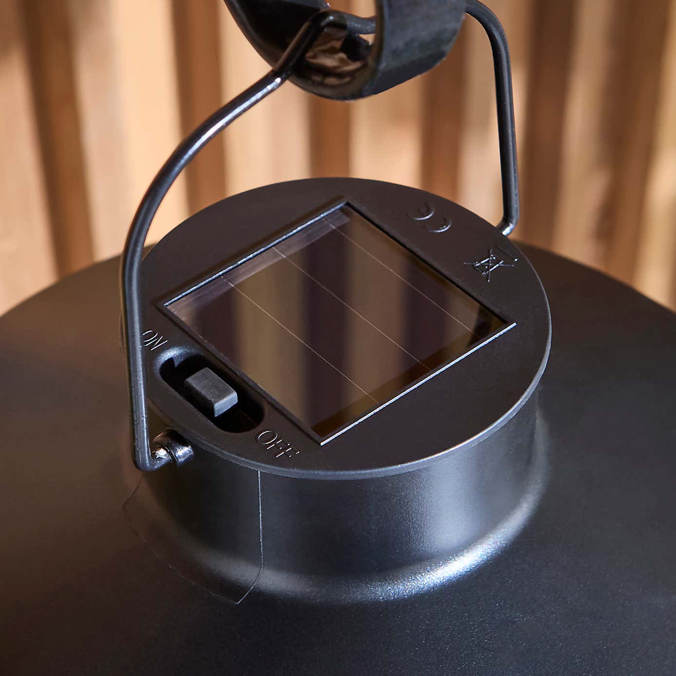 Solar Hanging Warm White Lantern