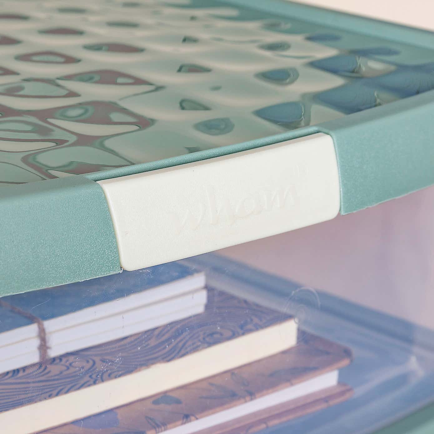 Wham Clip Pack of 4 Square Storage Boxes With Lids