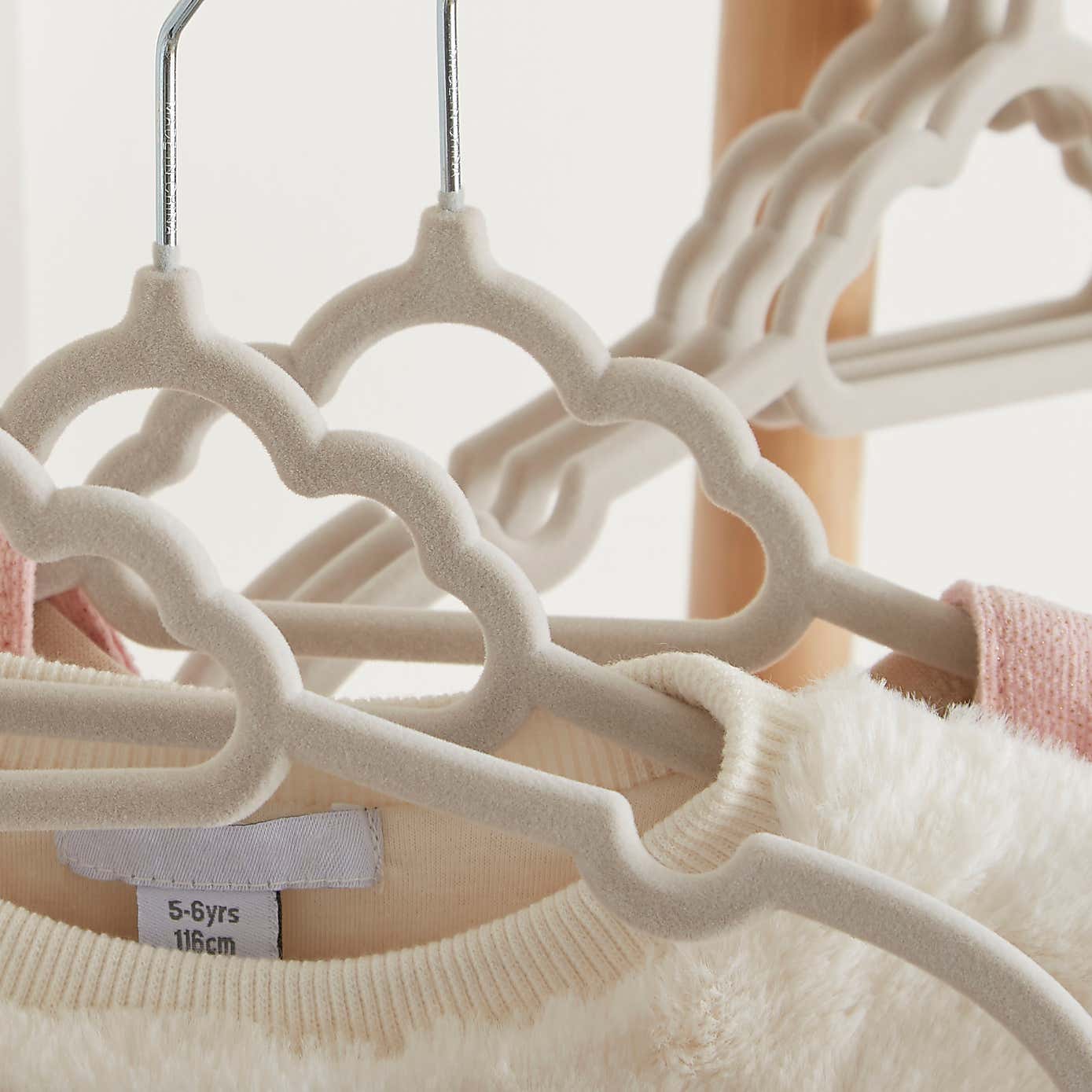 Set Of 25 Flocked Kids Cloud Shaped Hangers