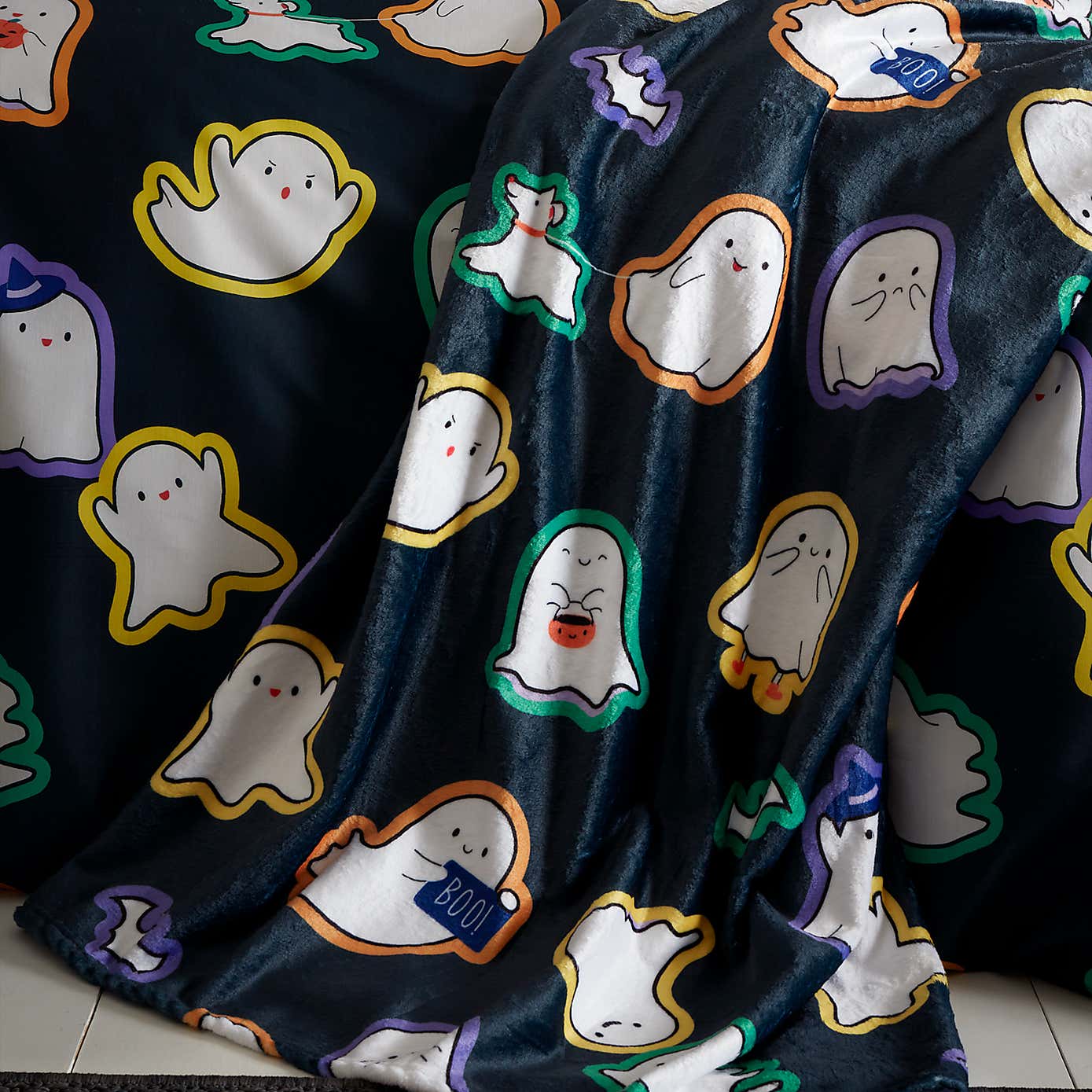 Catherine Lansfield Halloween Ghosts Throw 130cm x 170cm
