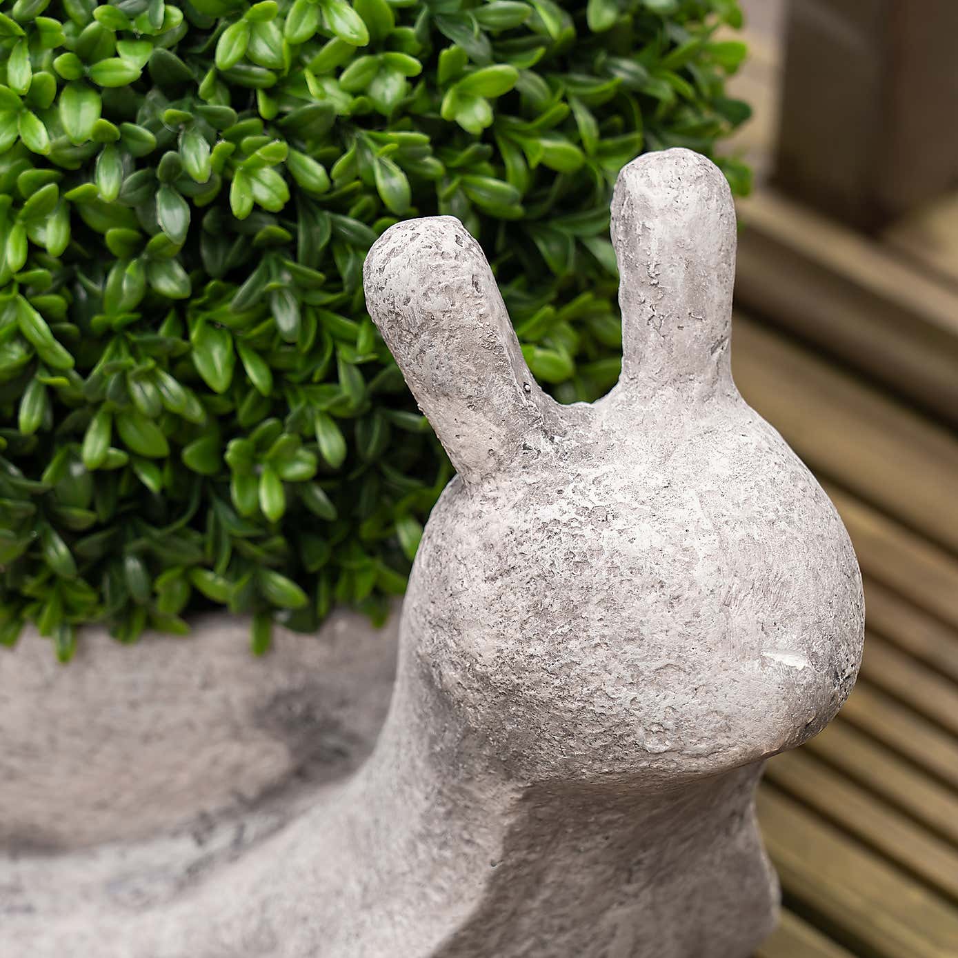 Artificial 28cm Boxwood Topiary in Snail Plant Pot