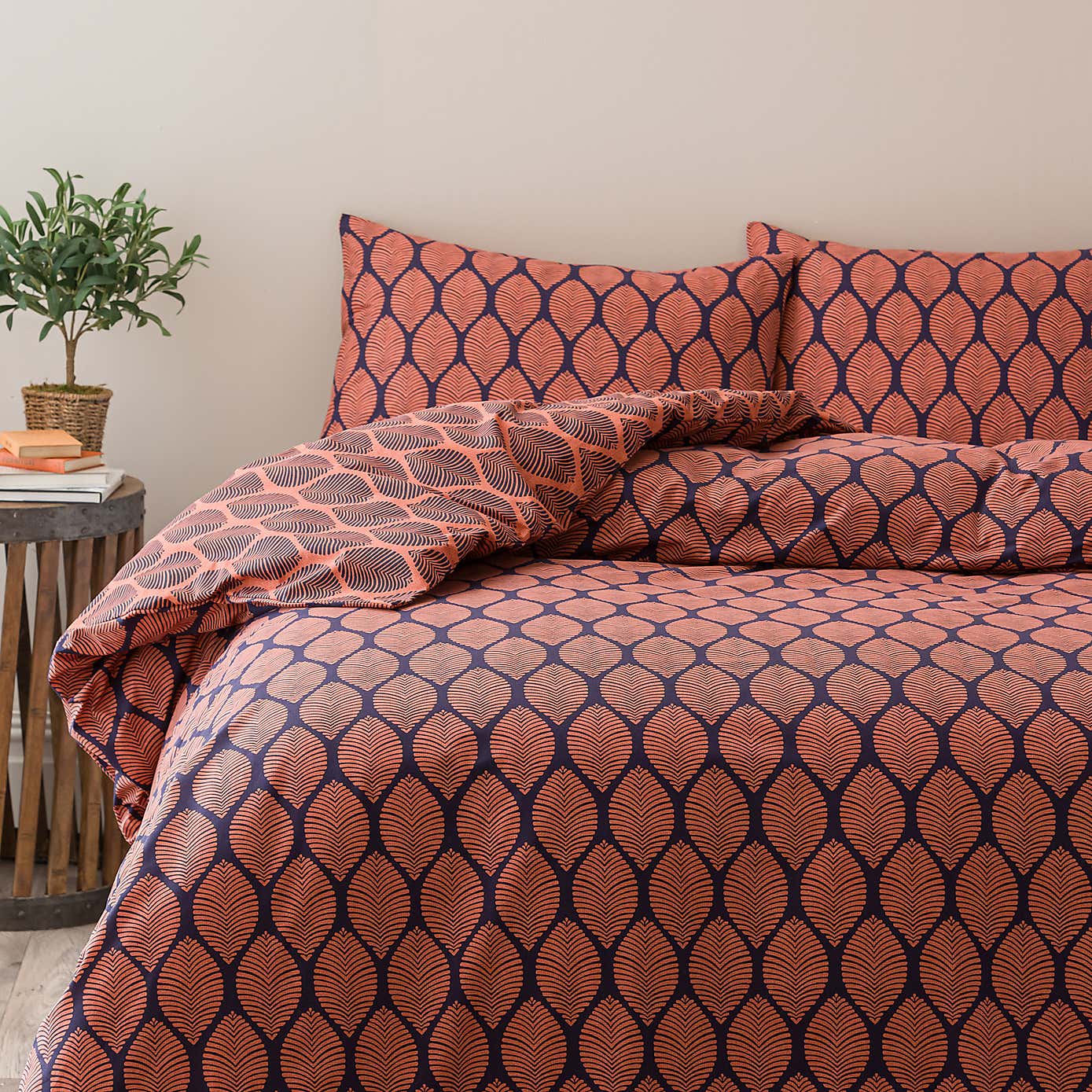 Rehan Leaves Duvet Cover & Pillowcase Set