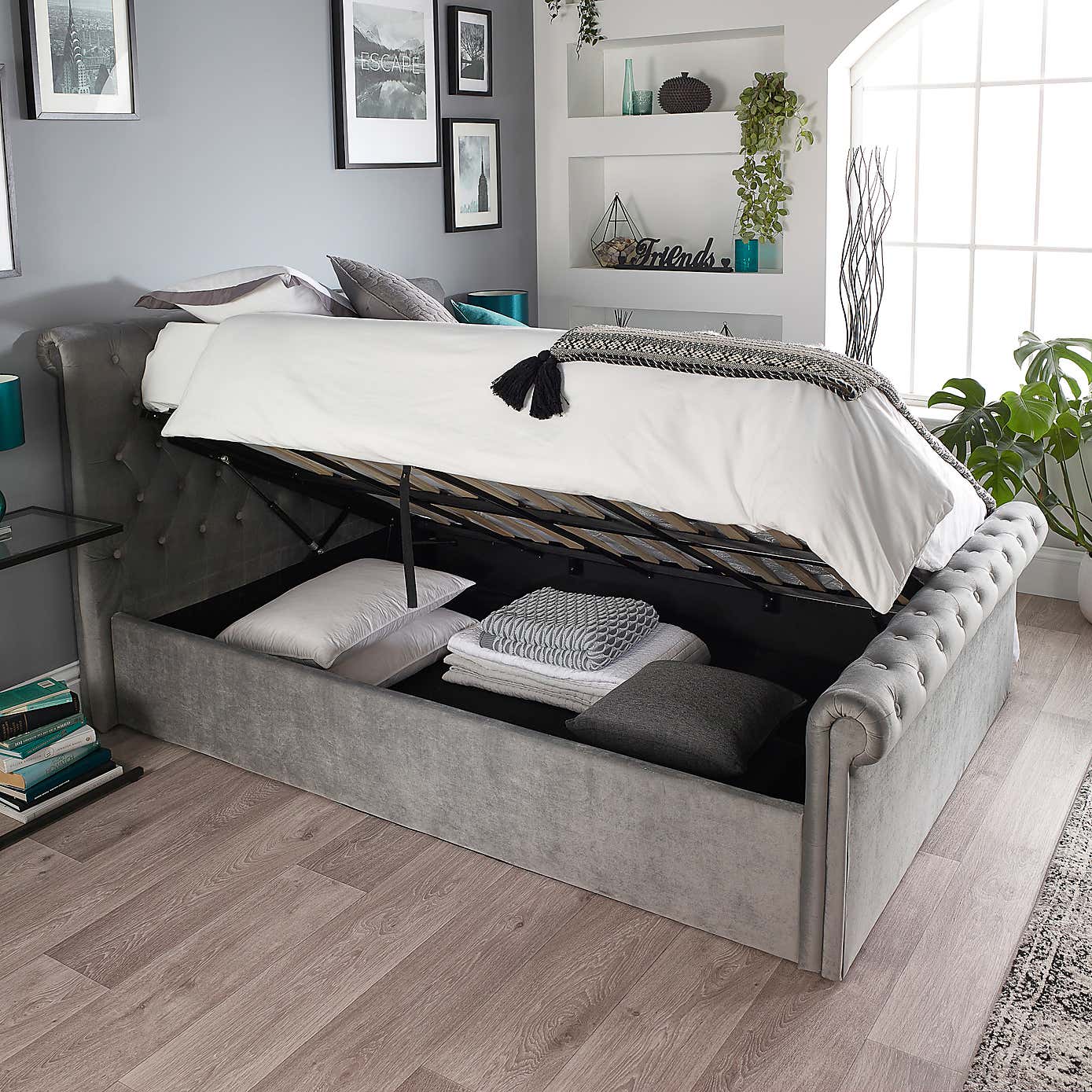 Chesterfield Ottoman Bed Frame, Velvet