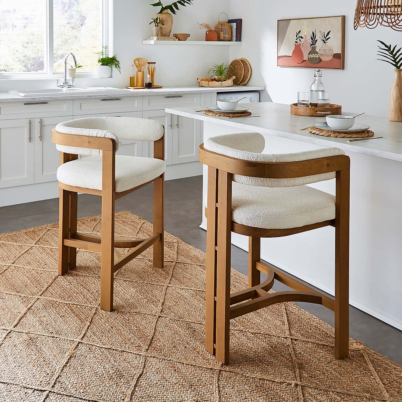 Lovato Barstool, Boucle