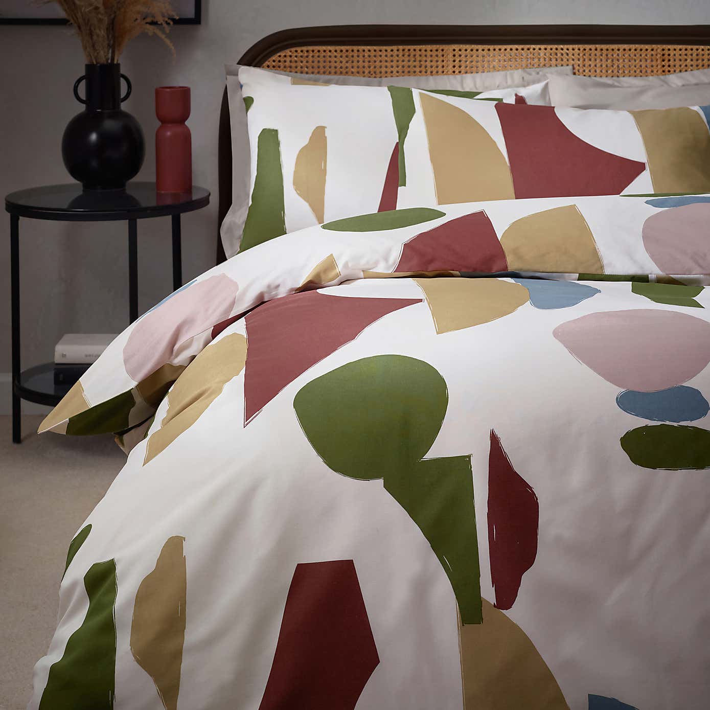 HÖEM Meta Cotton Rich Duvet Cover & Pillowcase Set