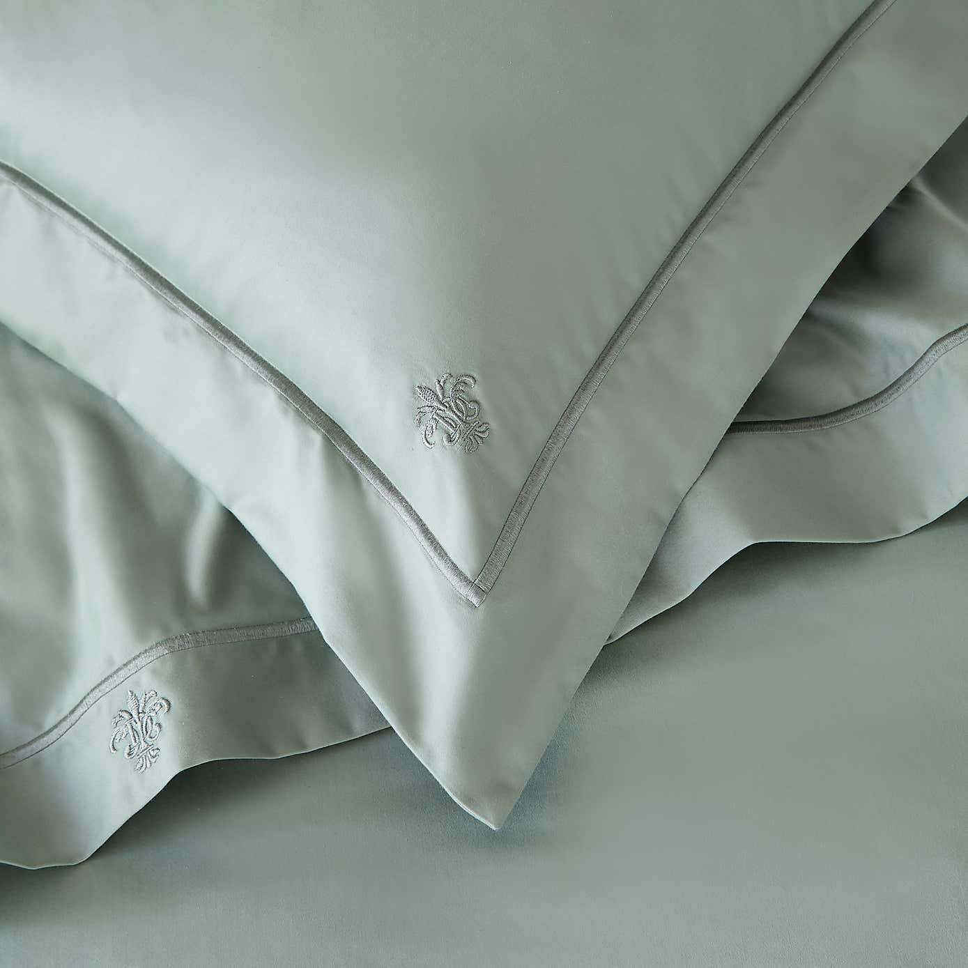 Dorma Egyptian Cotton 1000 Thread Count Silver Oxford Pillowcase