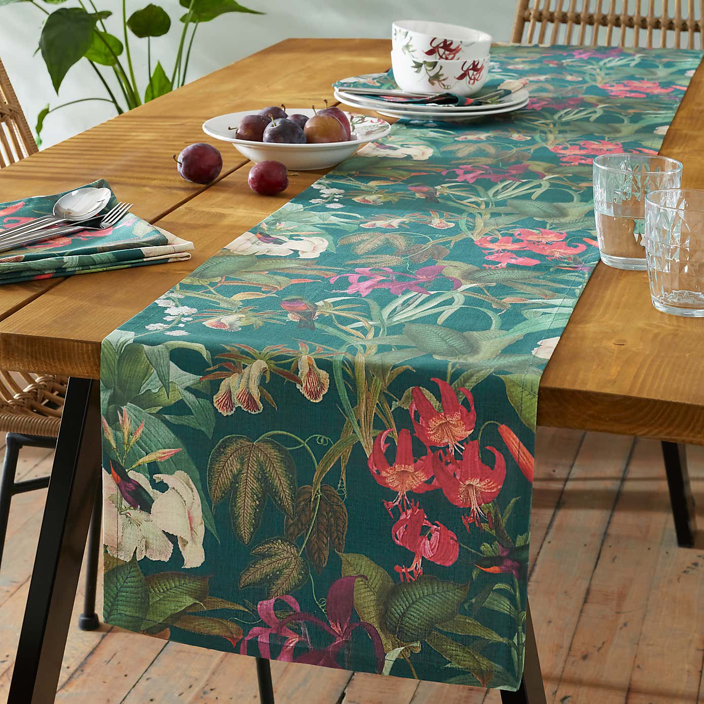 Botanical Bird Table Runner