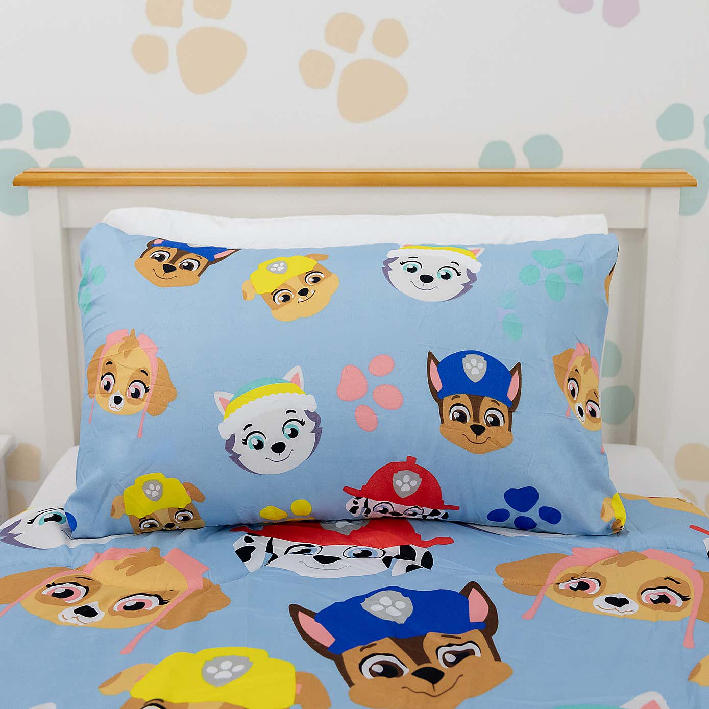 Paw Patrol Bold 10.5 Tog Coverless Duvet and Pillowcase Set