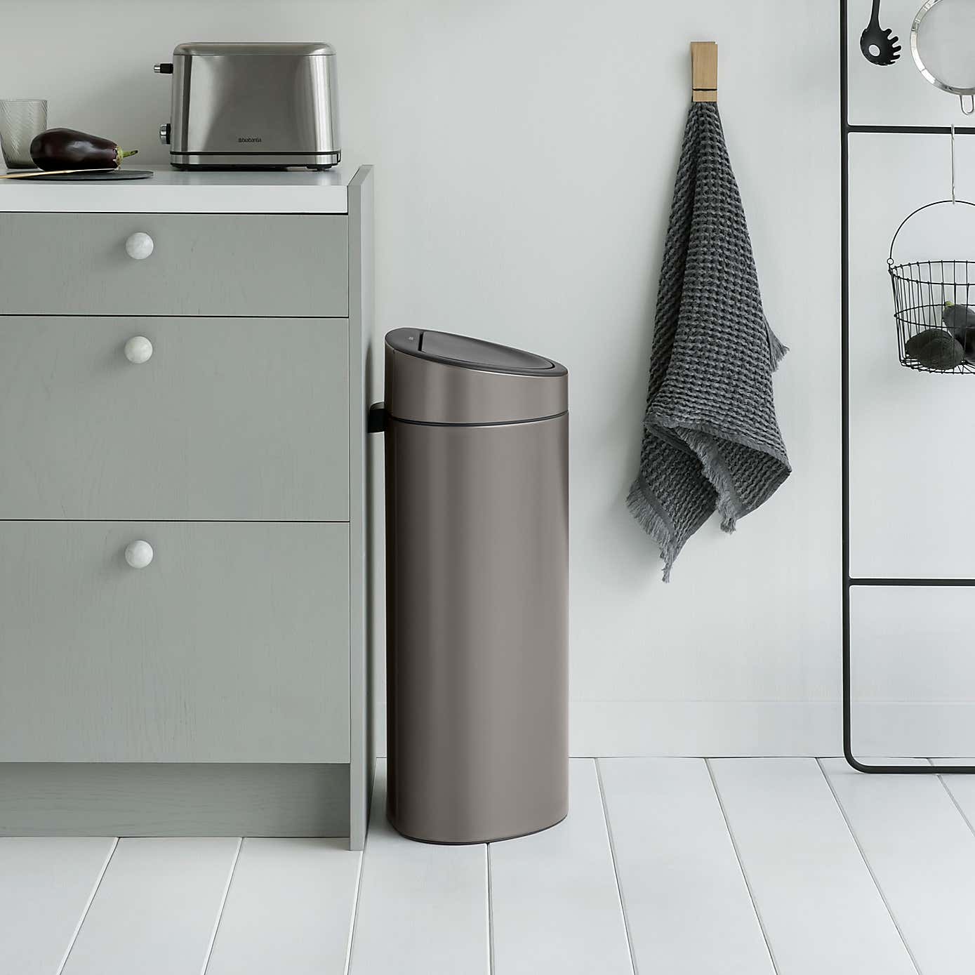 Brabantia 40L Touch New Bin