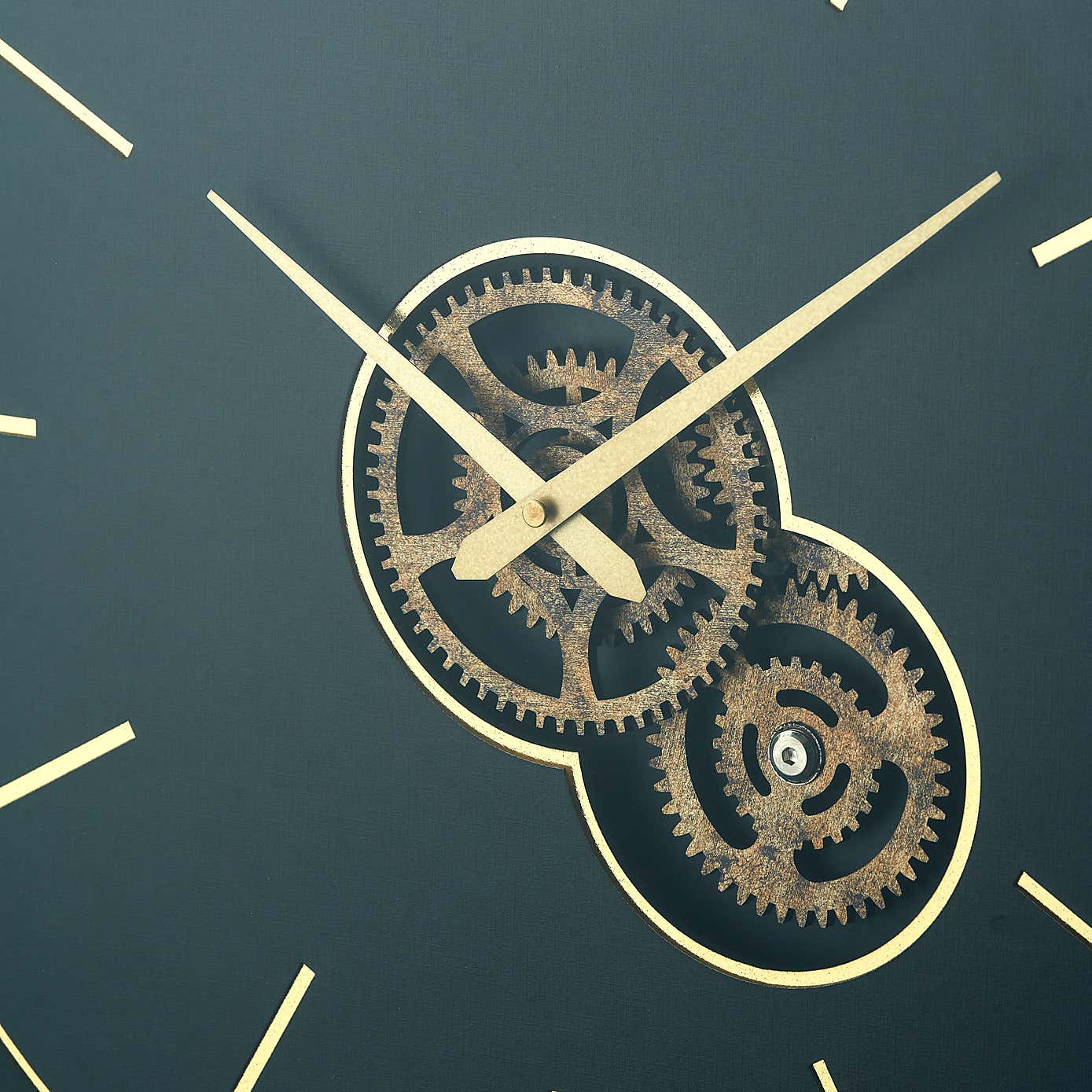 Central Metal Cog Wall Clock