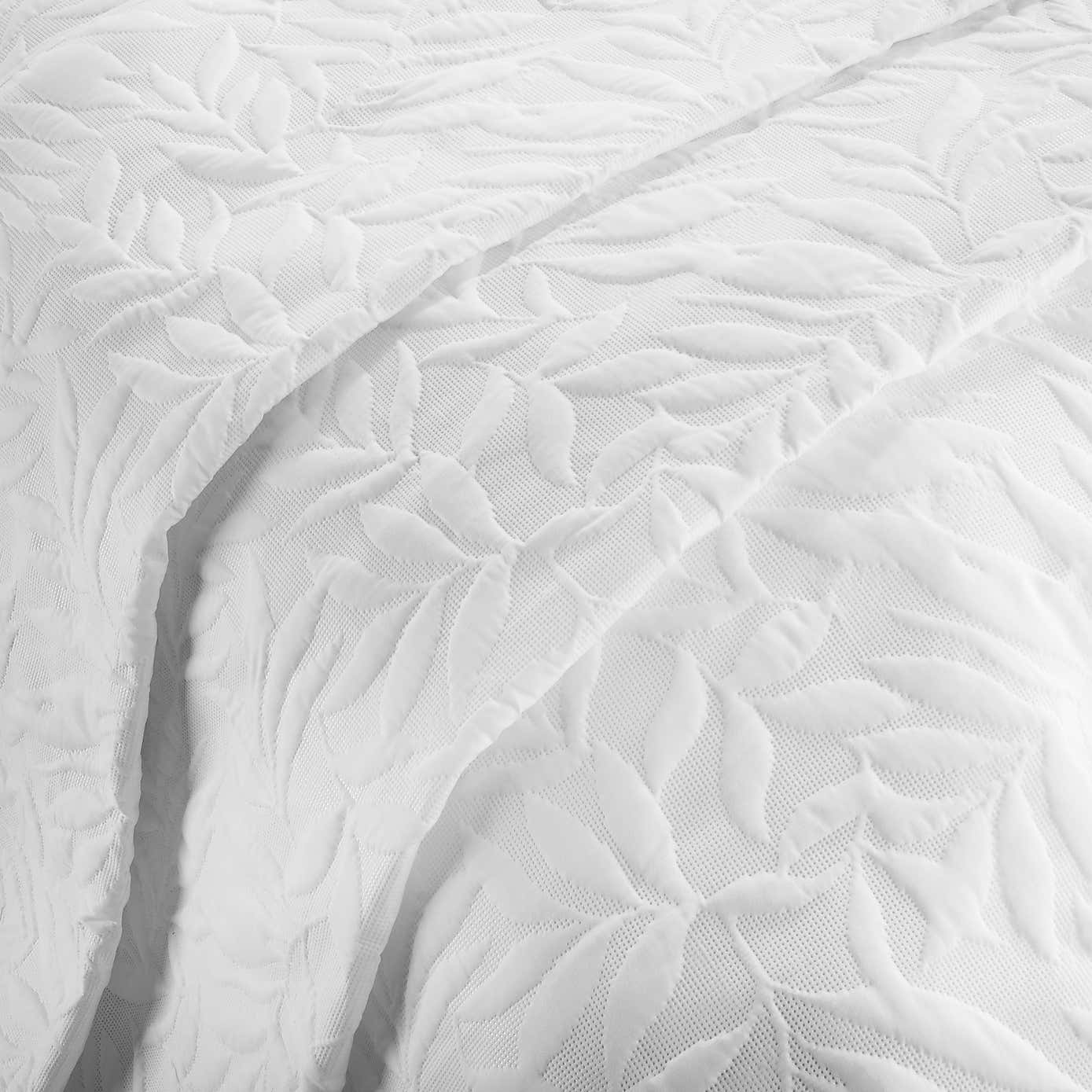 Luana Bedspread 230cm x 200cm