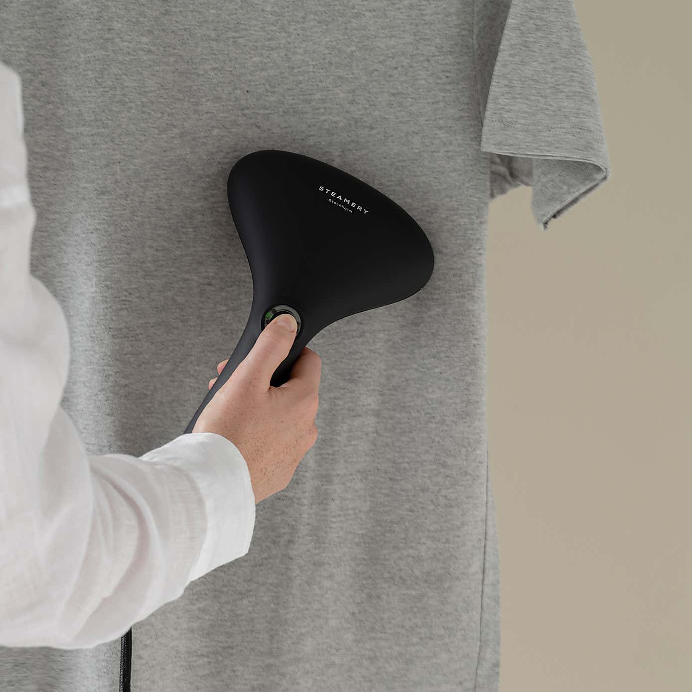 Steamery Cirrus 2 Handheld Steamer