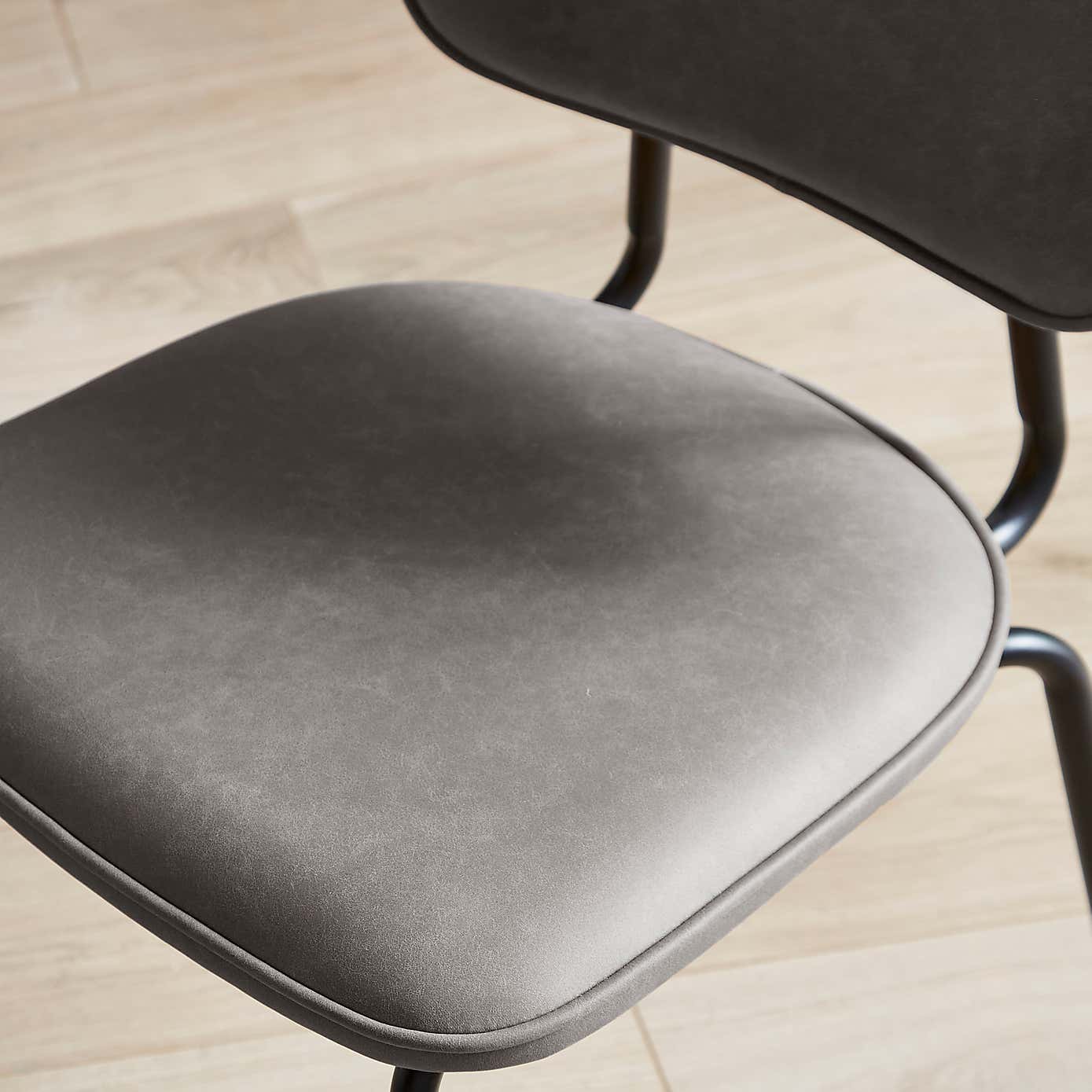 Barker Set of 2 Dining Chairs