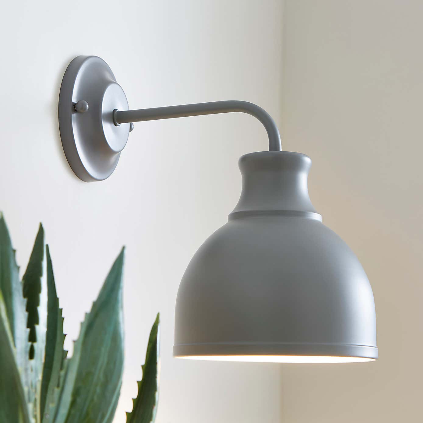 Gallery Wall Light, Grey