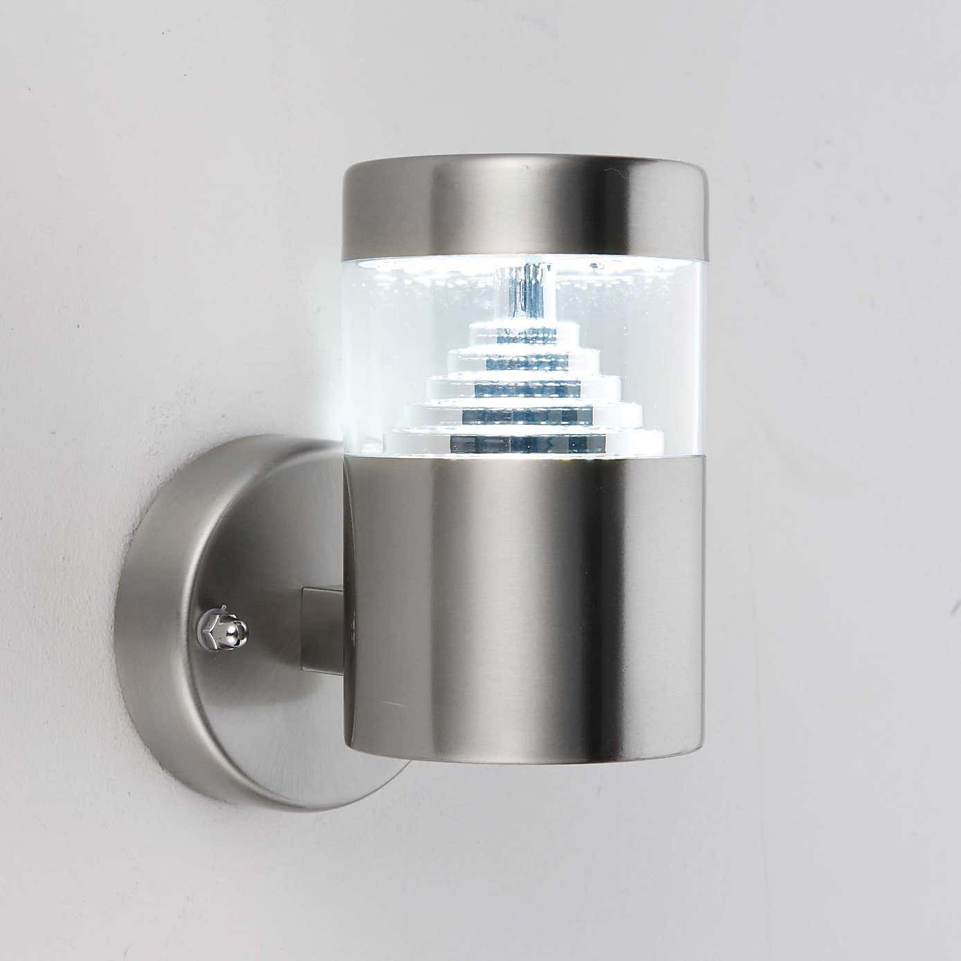 Vogue Lighting Kylo Outdoor Wall Light