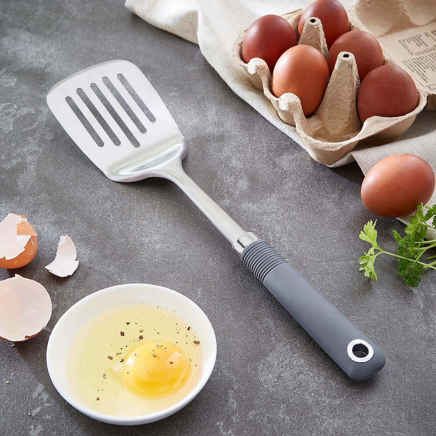 Slotted Turner with Soft Grip Handle