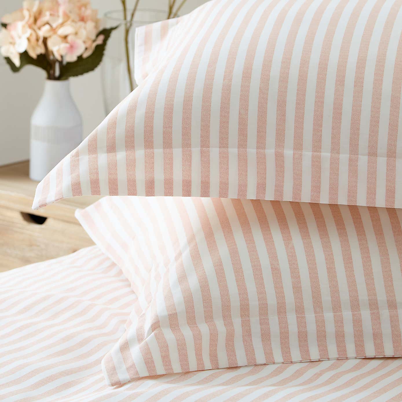 The Linen Yard Hebden Reversible 100% Cotton Duvet Cover & Pillowcase Set