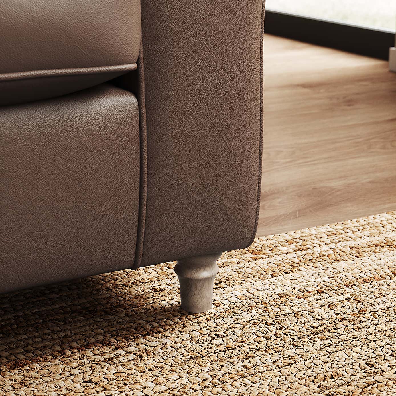 Flori Classic Leather Armchair