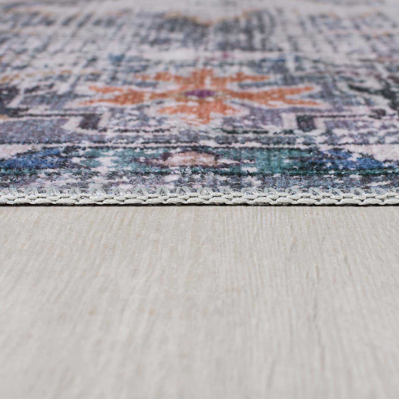 Fold Millie Traditional Washable Rug