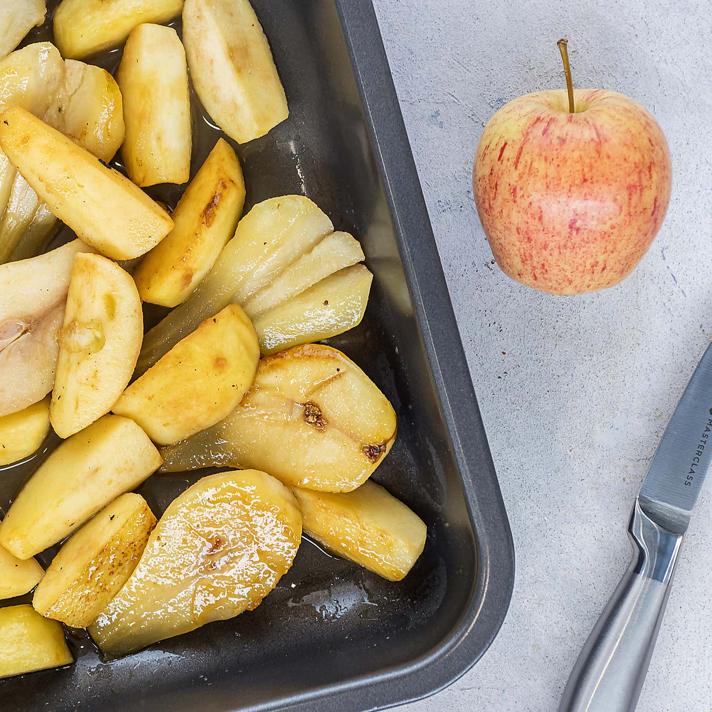 MasterClass Non Stick Sloped Large Roasting Pan