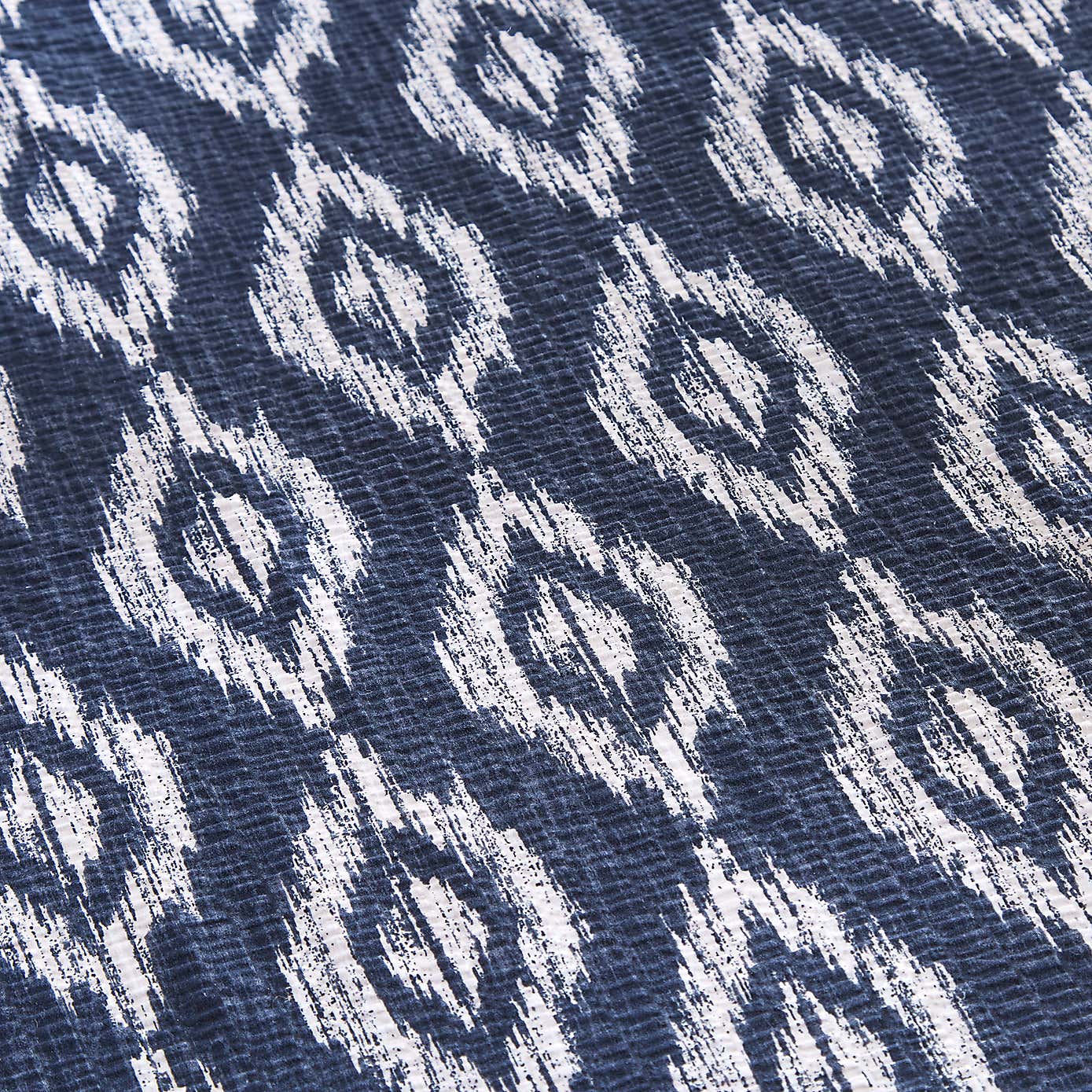 Ikat Seersucker Duvet Cover and Pillowcase Set