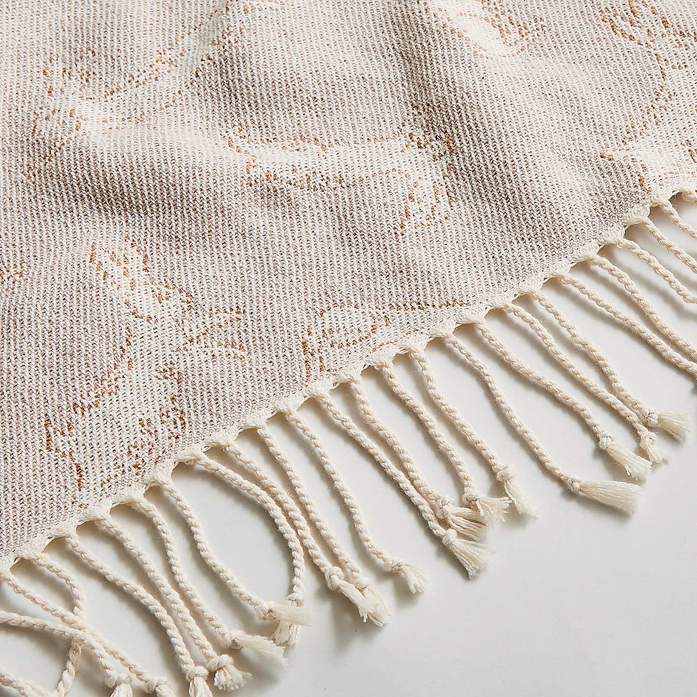 Hare Jacquard Woven Throw 130x180cm