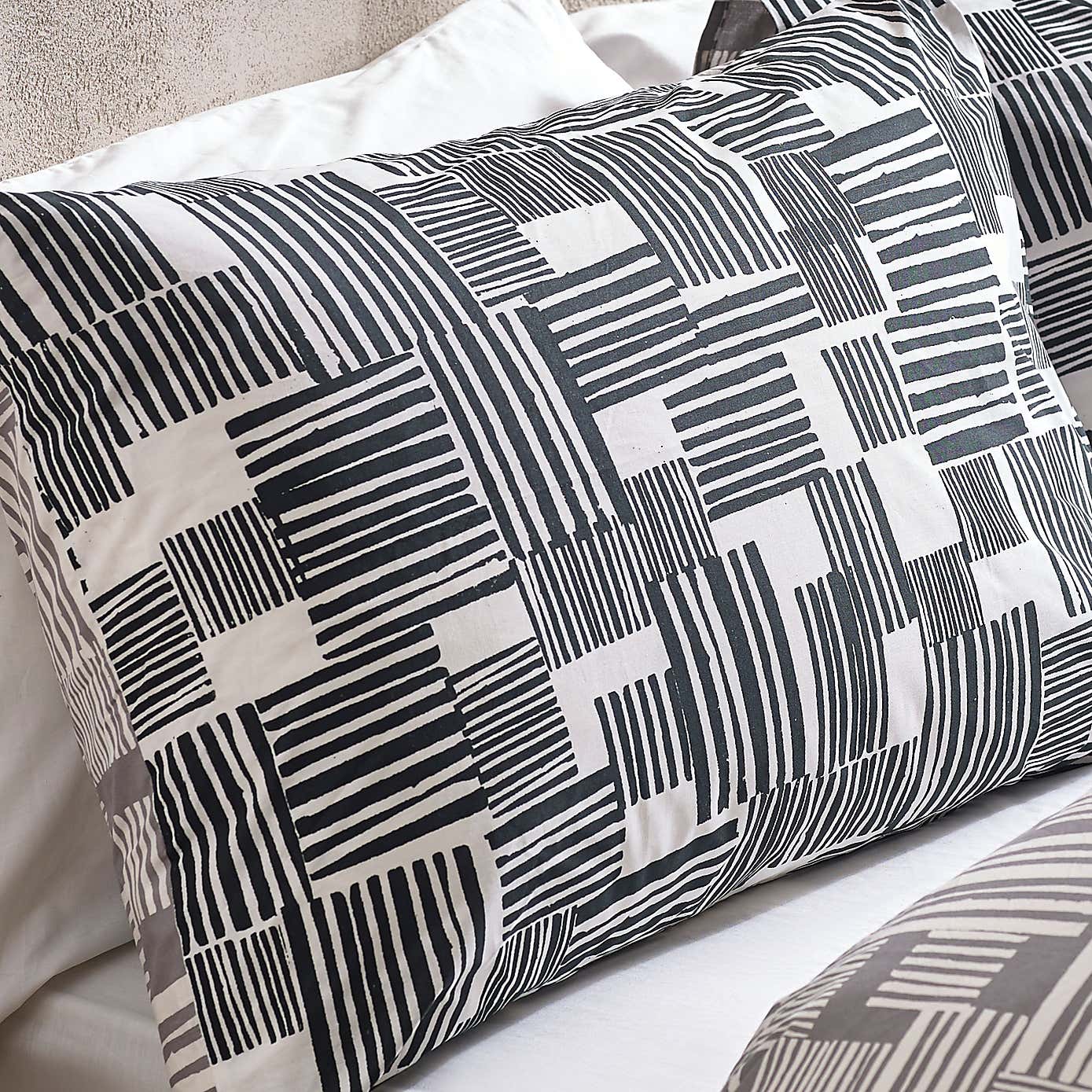 Catherine Lansfield Blocks Reversible Duvet Cover & Pillowcase Set