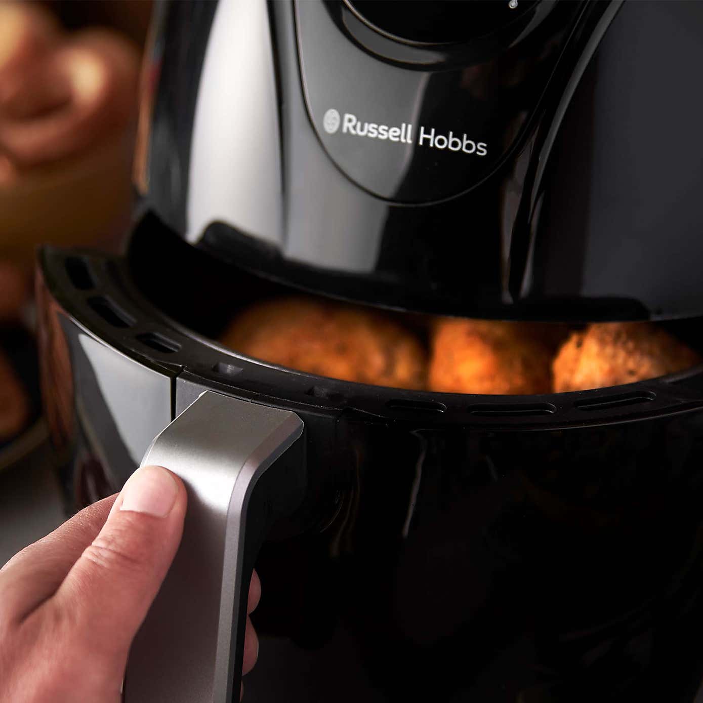 Russell Hobbs Essentials Black 3L Air Fryer