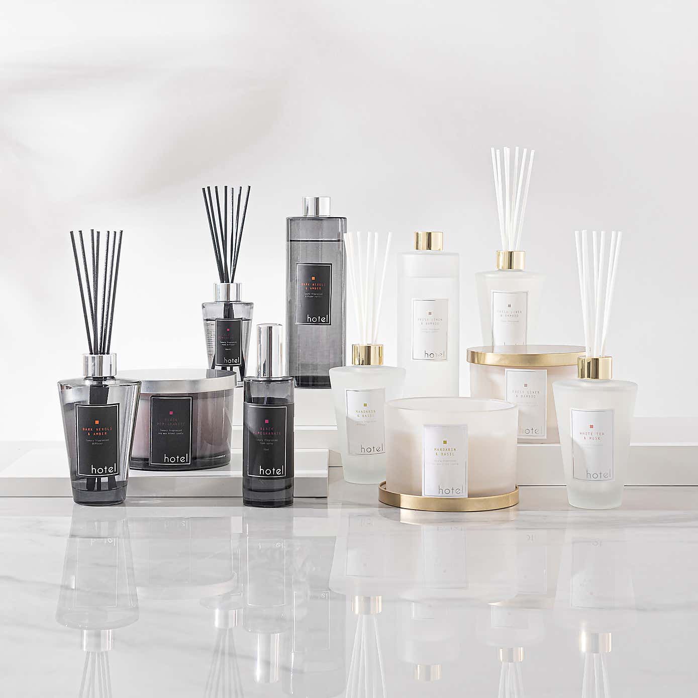 Hotel White Tea & Velvet Musk Soy Blend Multi Wick Candle