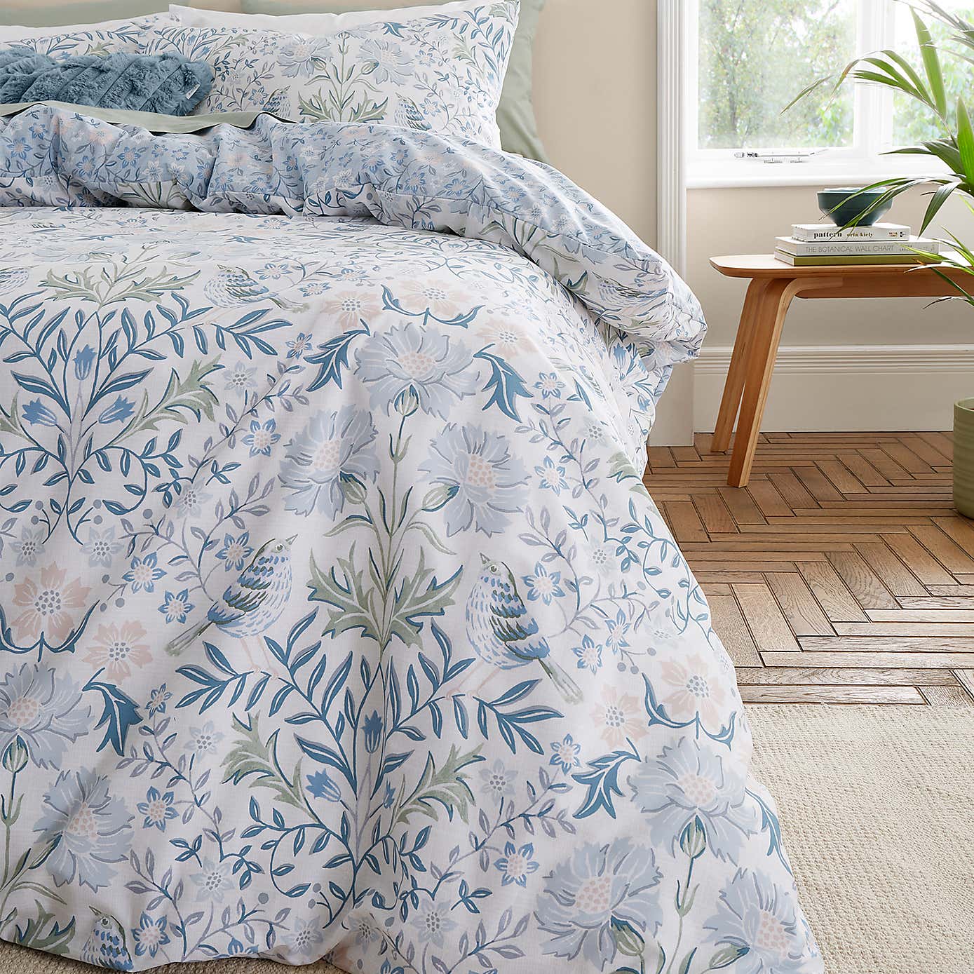 Bianca Hedgerow Hopper 200 Thread Count Cotton Blue Duvet Cover and Pillowcase Set