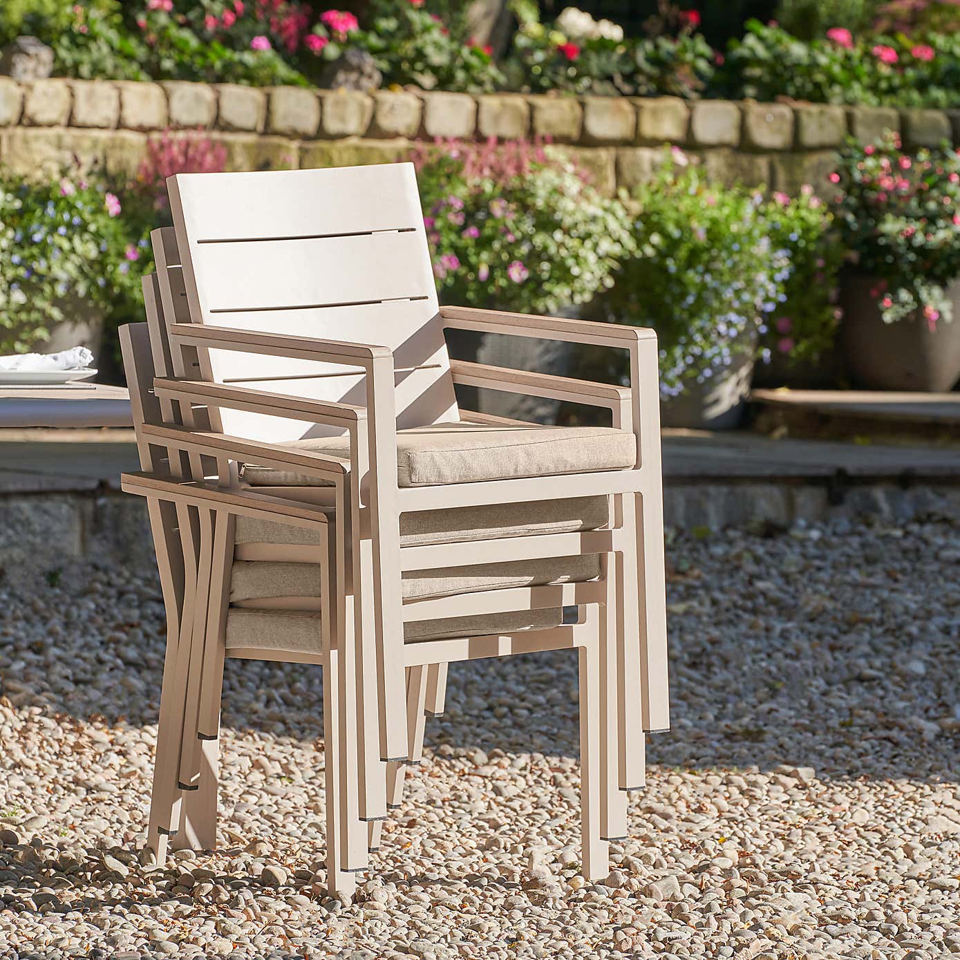 Pacific Lifestyle Aruba Outdoor 6 Seater Dining Set