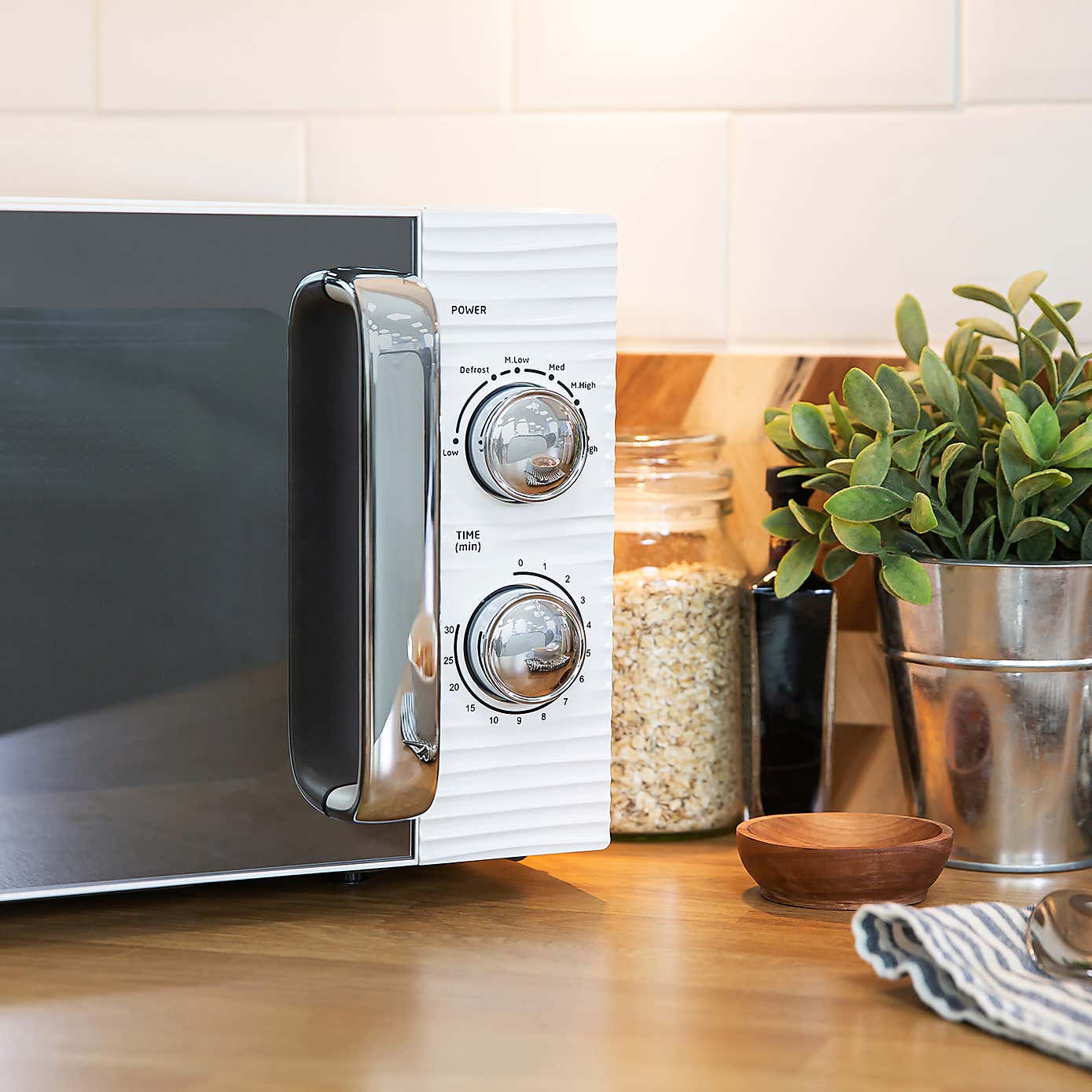 Russell Hobbs Inspire 17L Manual Microwave