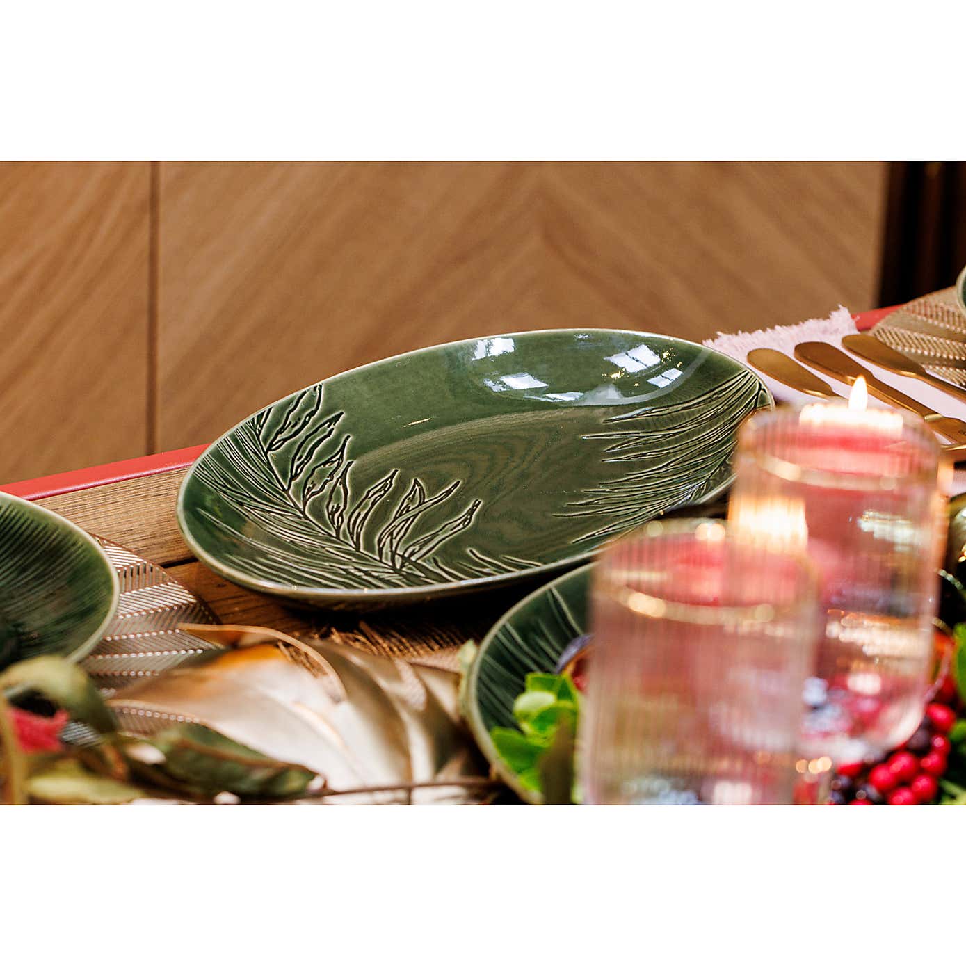 Mikasa Jardin Green Oval Stoneware Serving Platter
