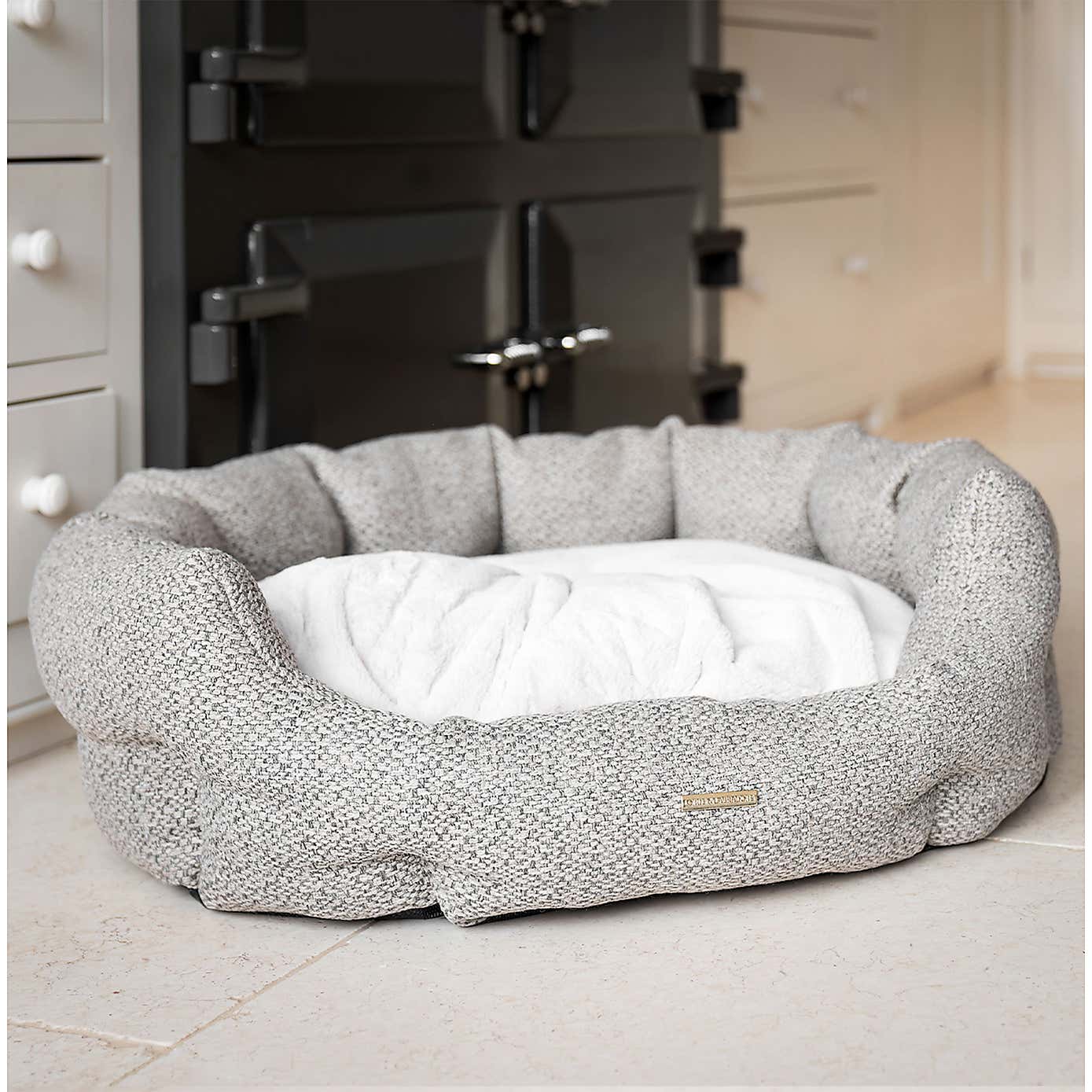 Lords and Labradors Essentials Herdwick Oval Dog Bed
