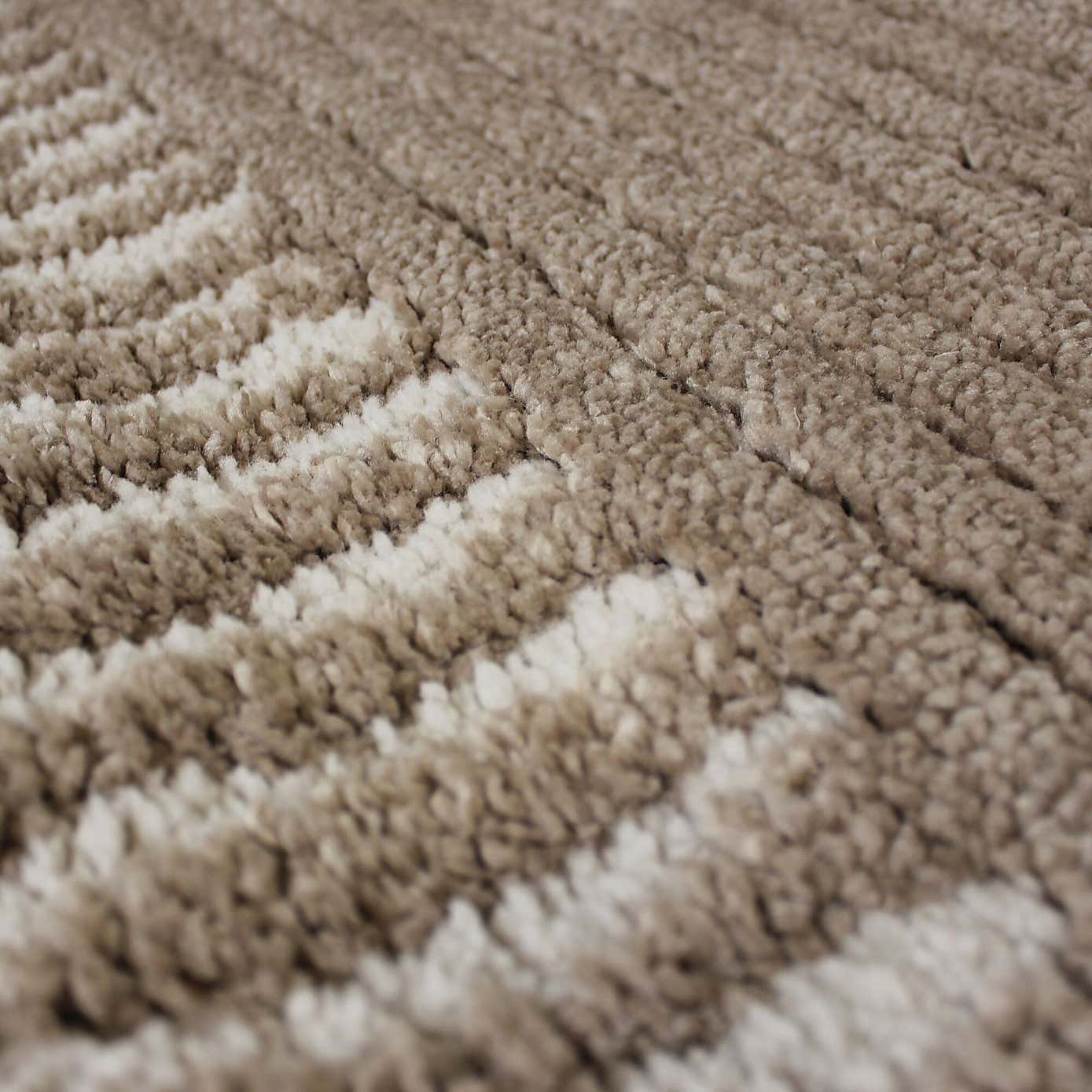 Textured Stripe Border Shaggy Rug
