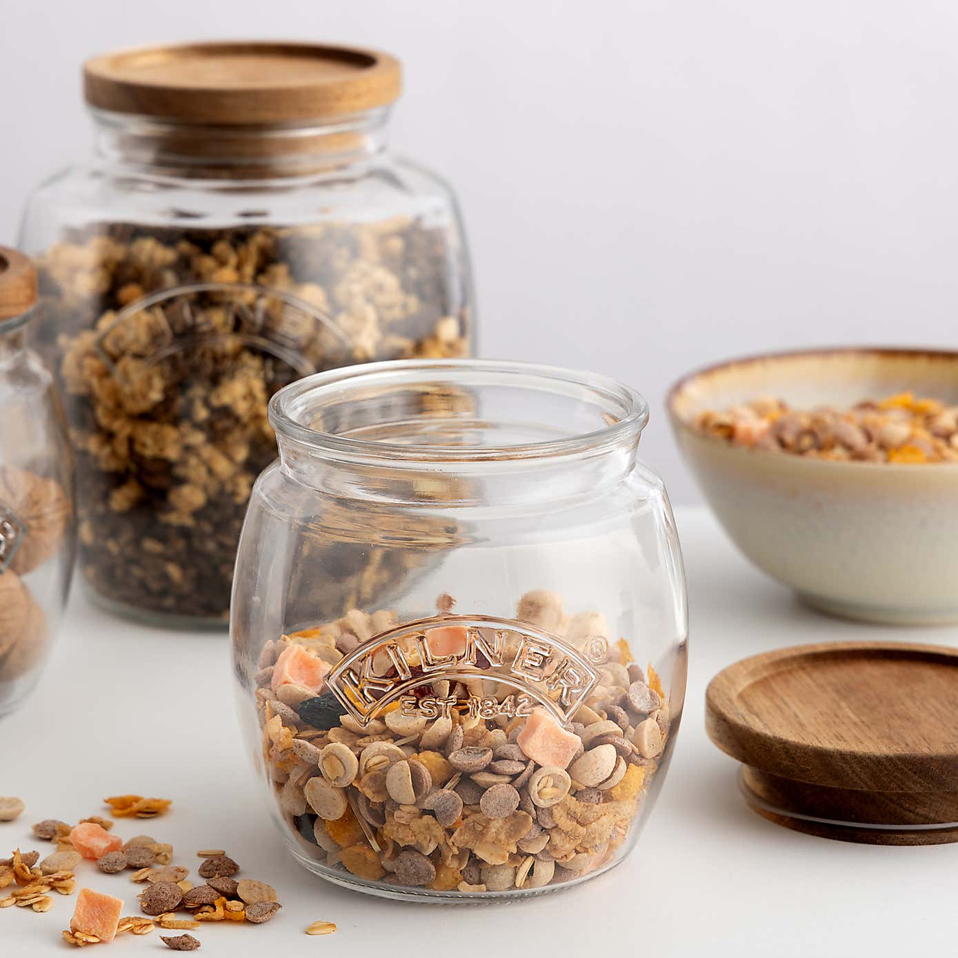 Kilner Set of 3 Universal Jars with Wooden Lids, 0.85L