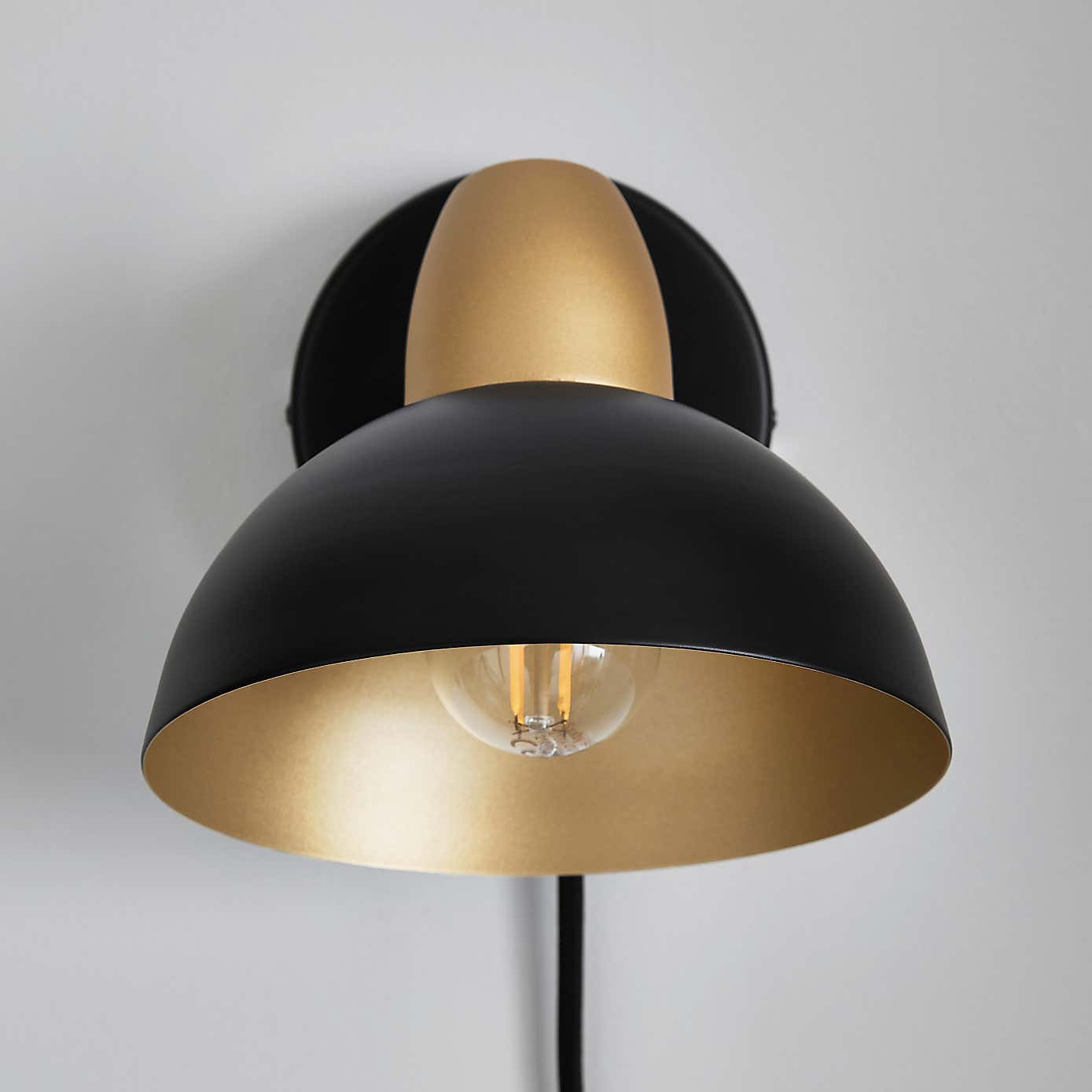 Haus Easy Fit Plug In Wall Light