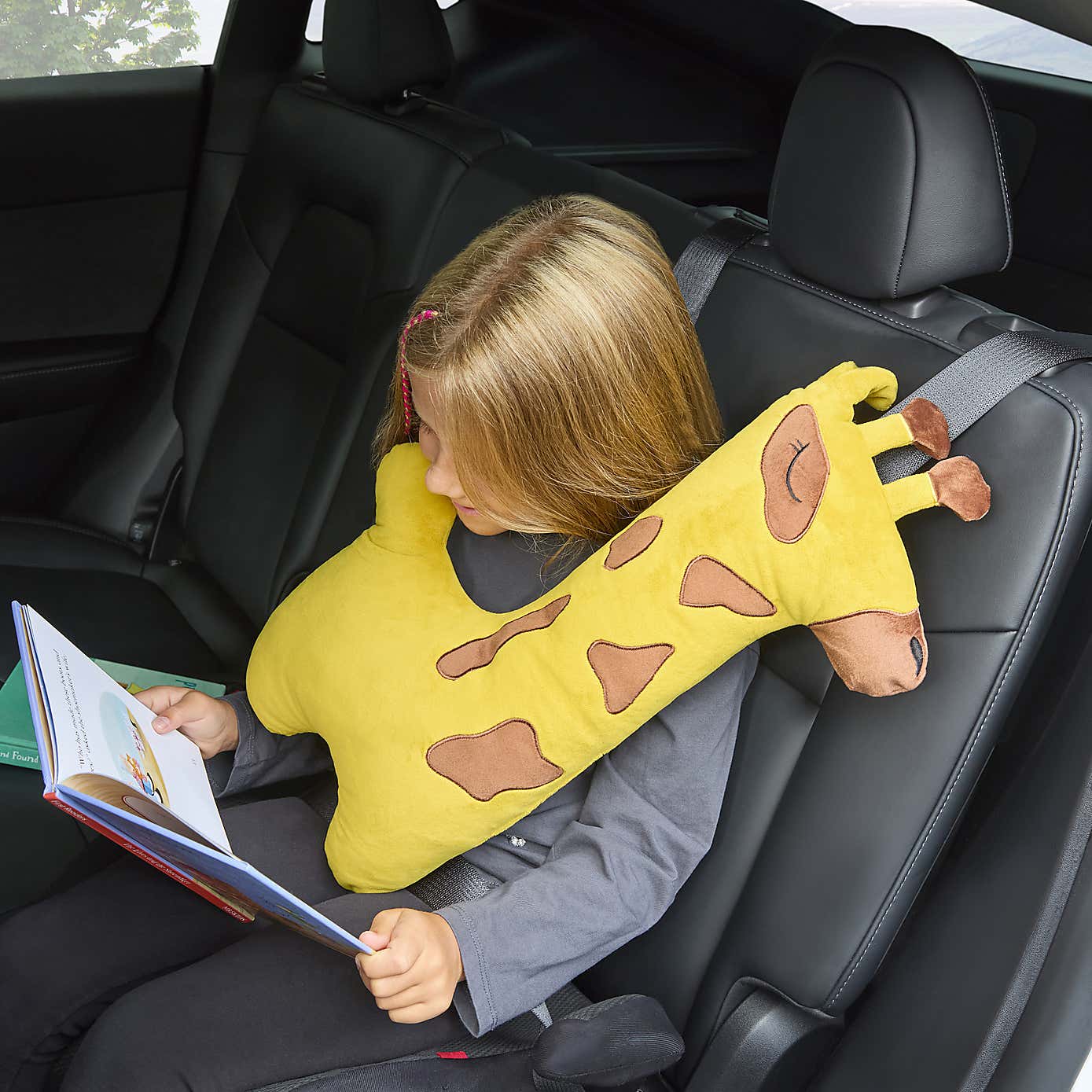 Yellow Giraffe Seatbelt Cover