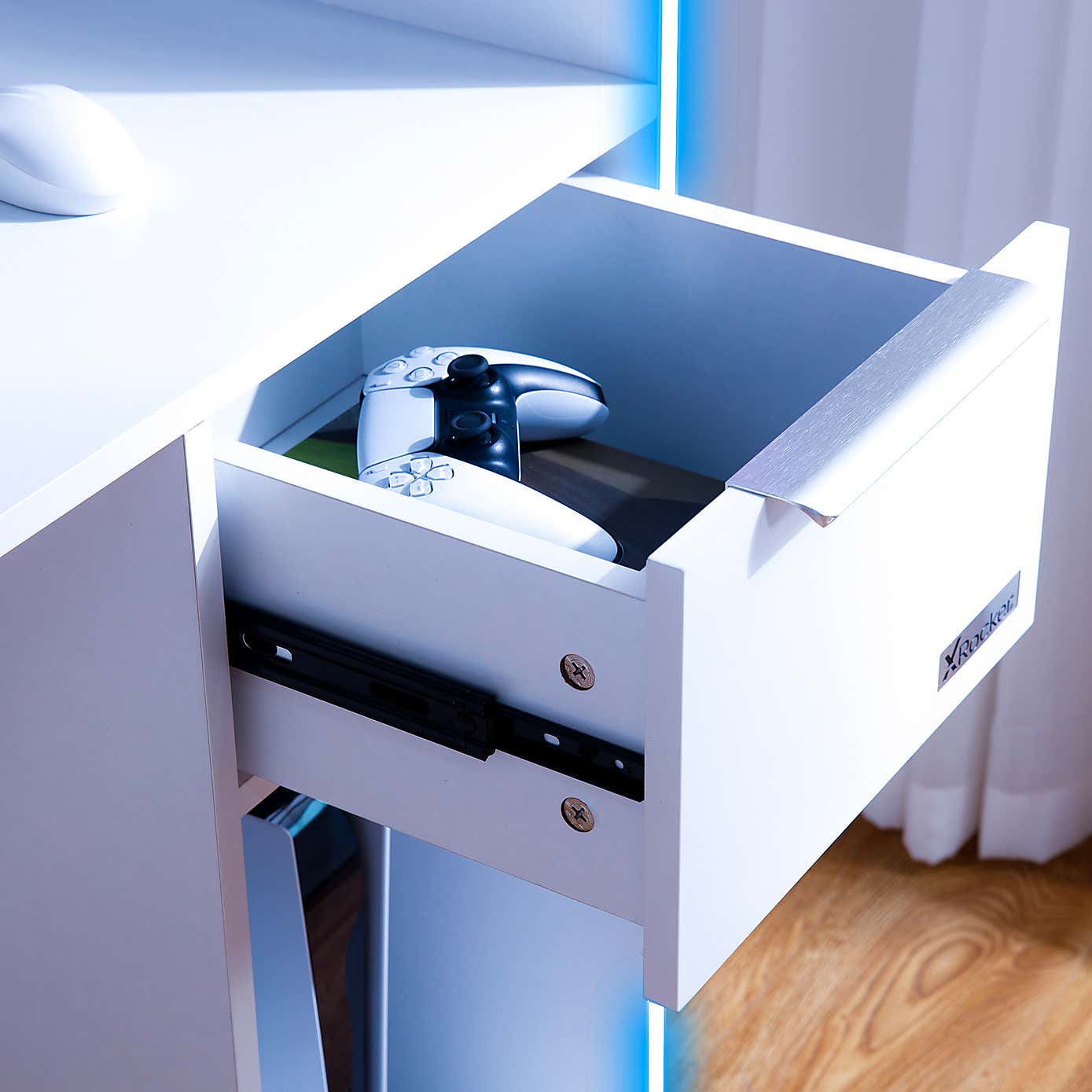 Electra Desk with Wirelesss Charging and LED Lights