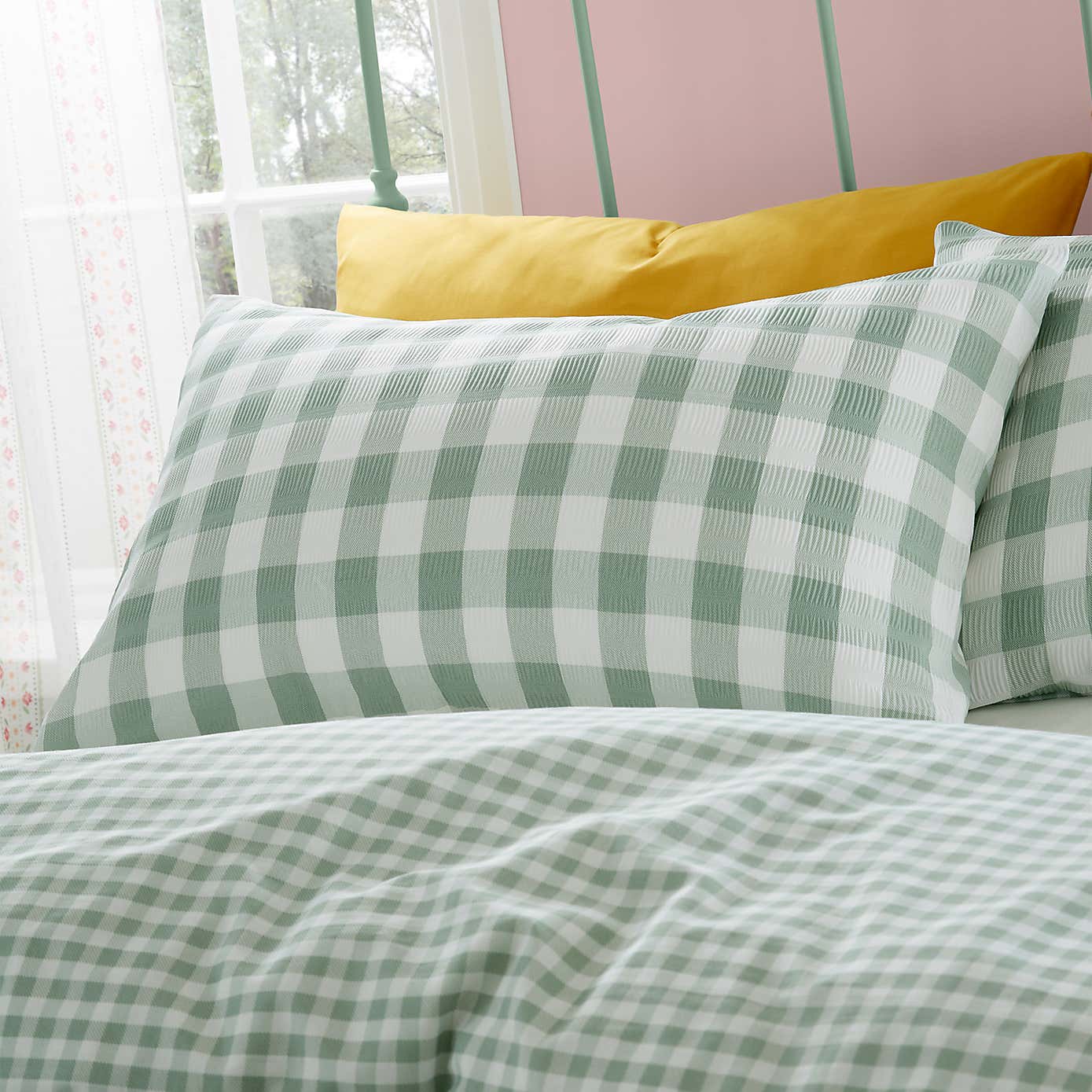 Catherine Lansfield Seersucker Gingham Check Duvet Cover & Pillowcase Set