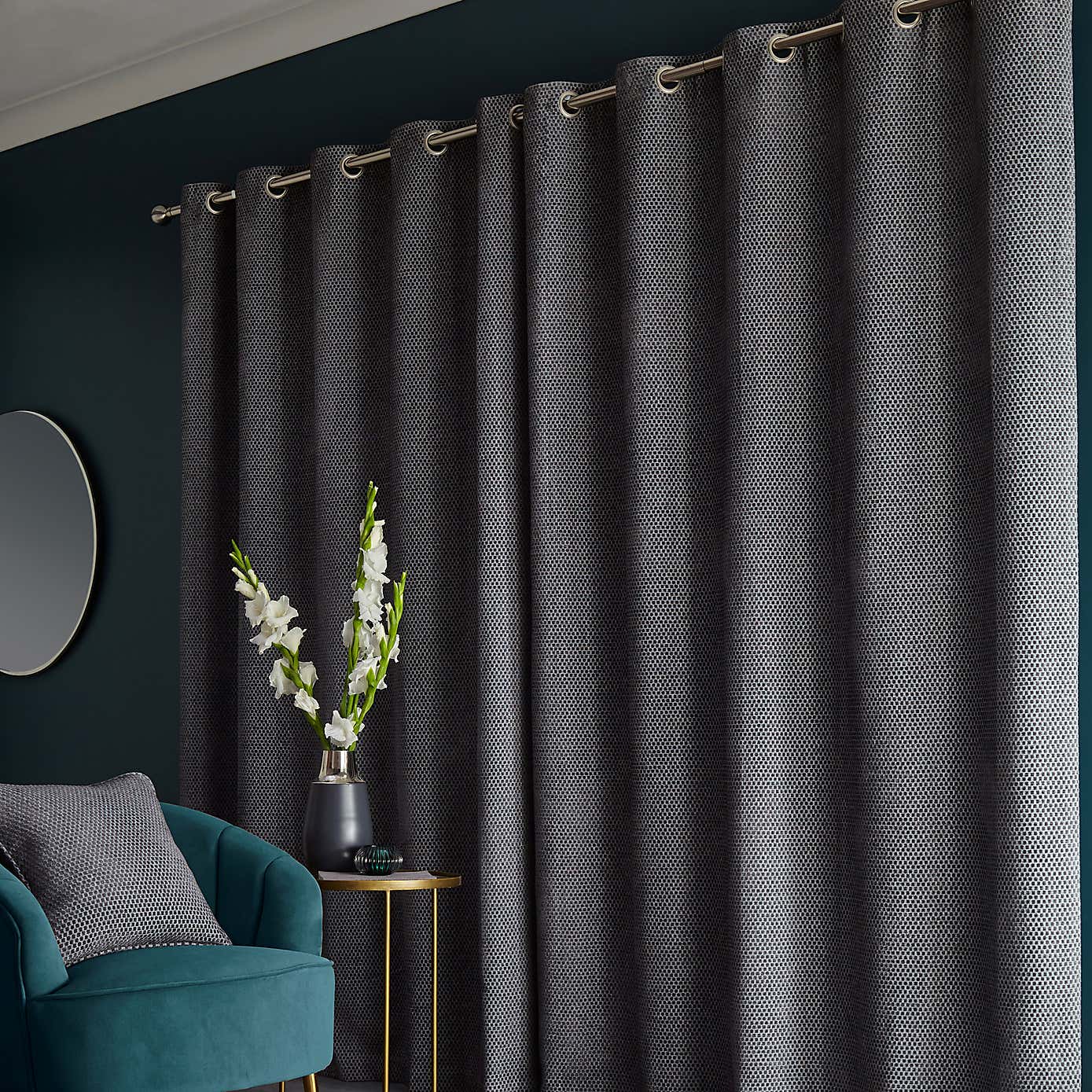 Hava Chenille Cushion