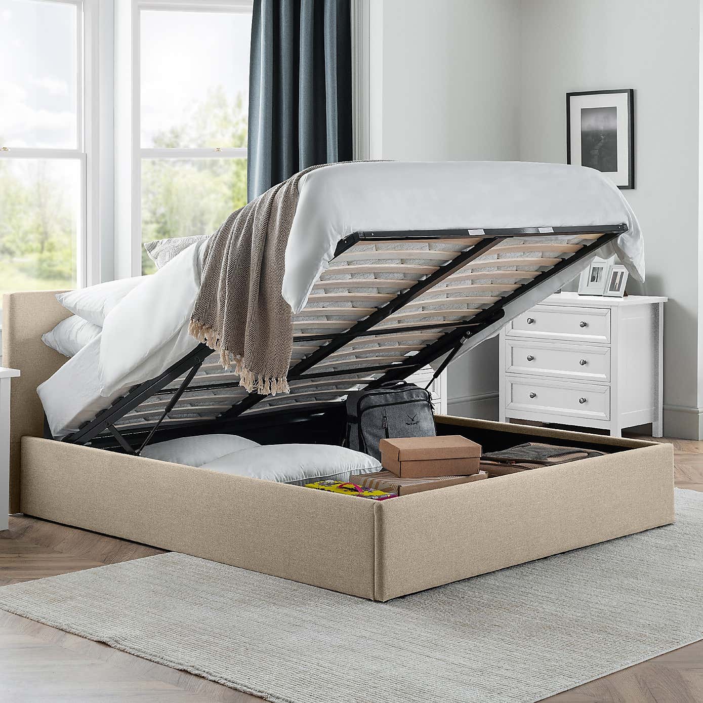 Rialto Fabric Ottoman Bed