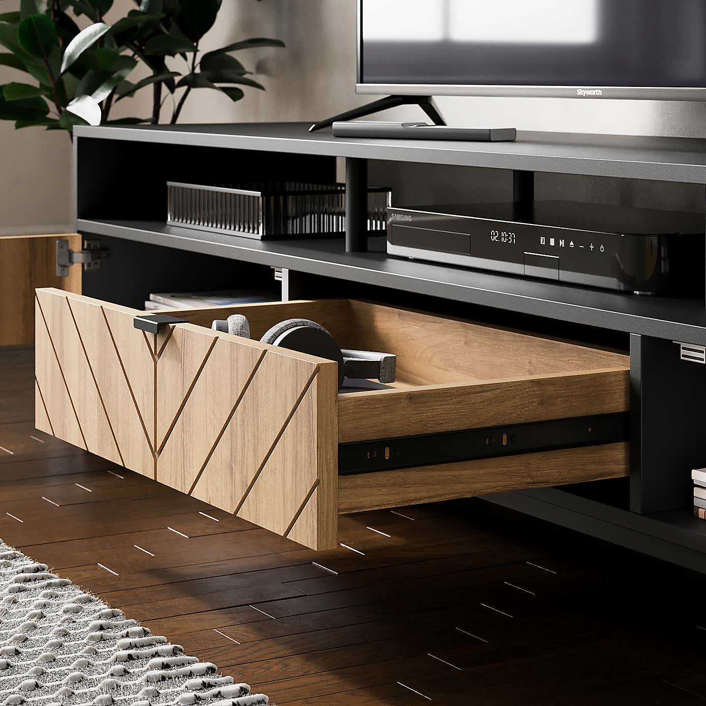 Nixon Extra Wide TV Unit for TVs up to 80"