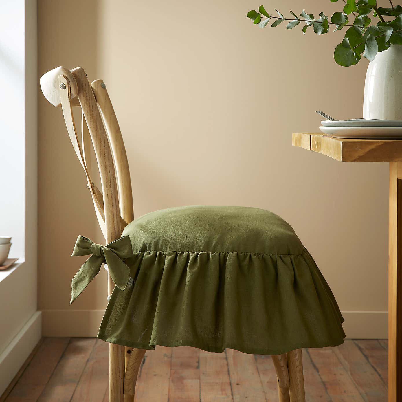 Churchgate Frill D Shape Seat Pad